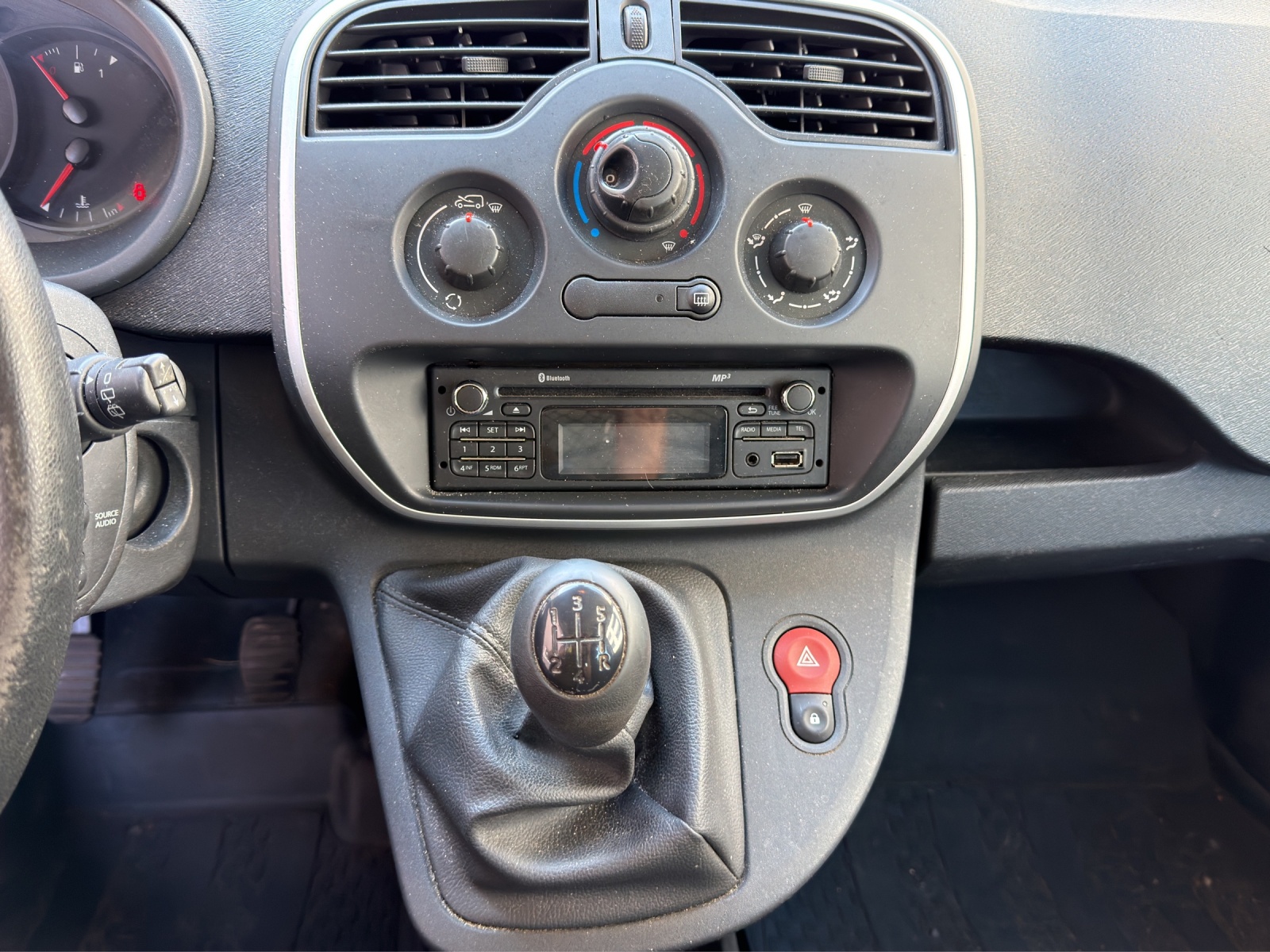 RENAULT Kangoo Maxi dCi 90 Business 2 Plätze / 2 places-image-15