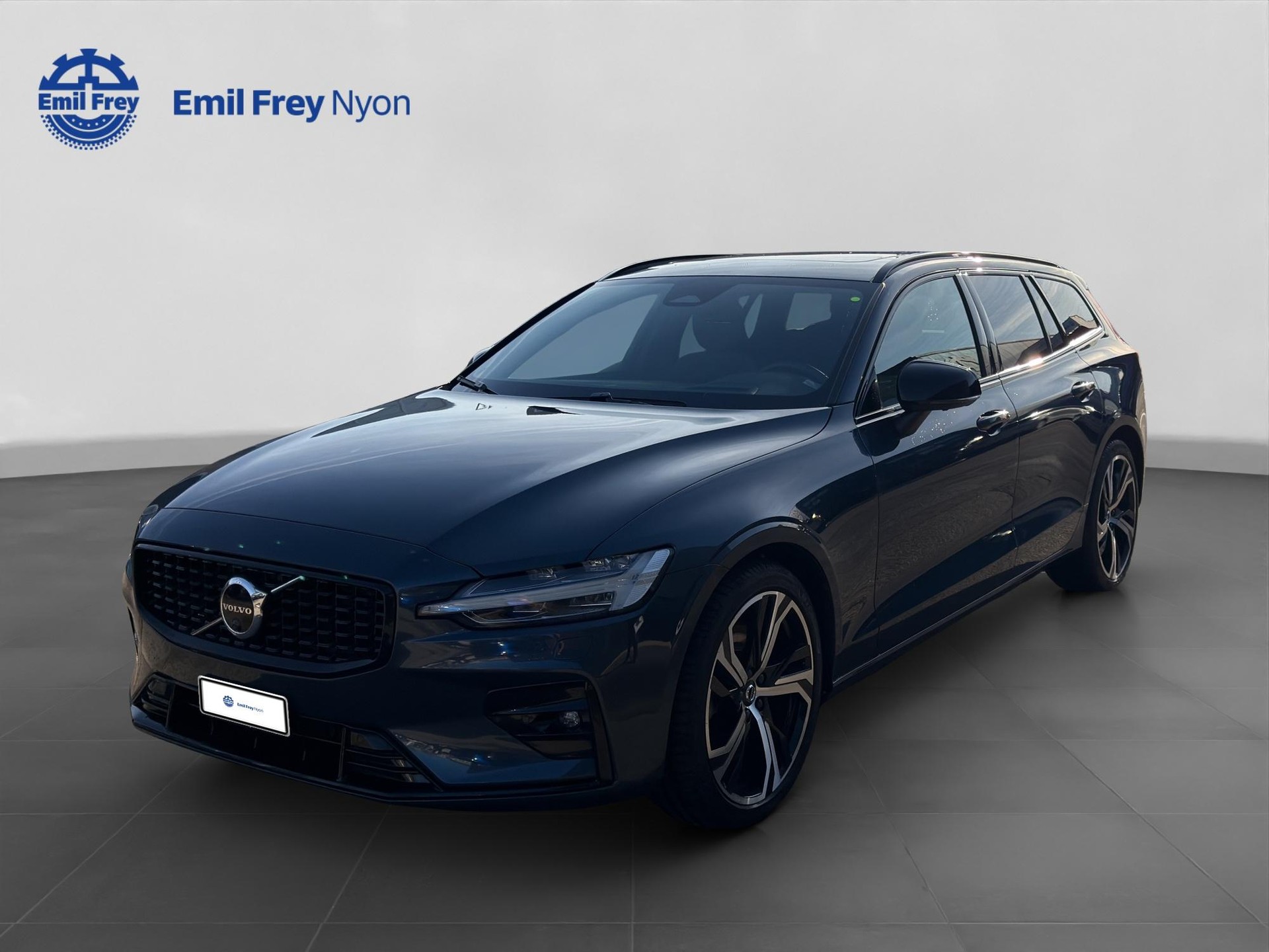 VOLVO V60 2.0 B5 Ultimate Dark AWD