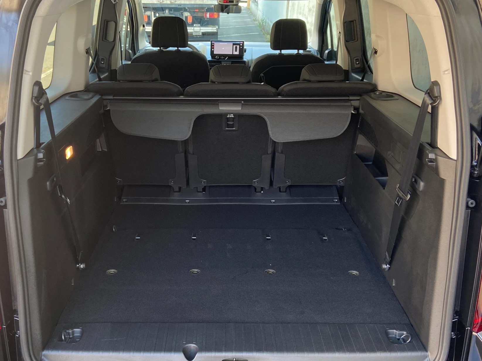 FIAT Qubo L 1.5 D La Prima 7-Sitzer-image-10