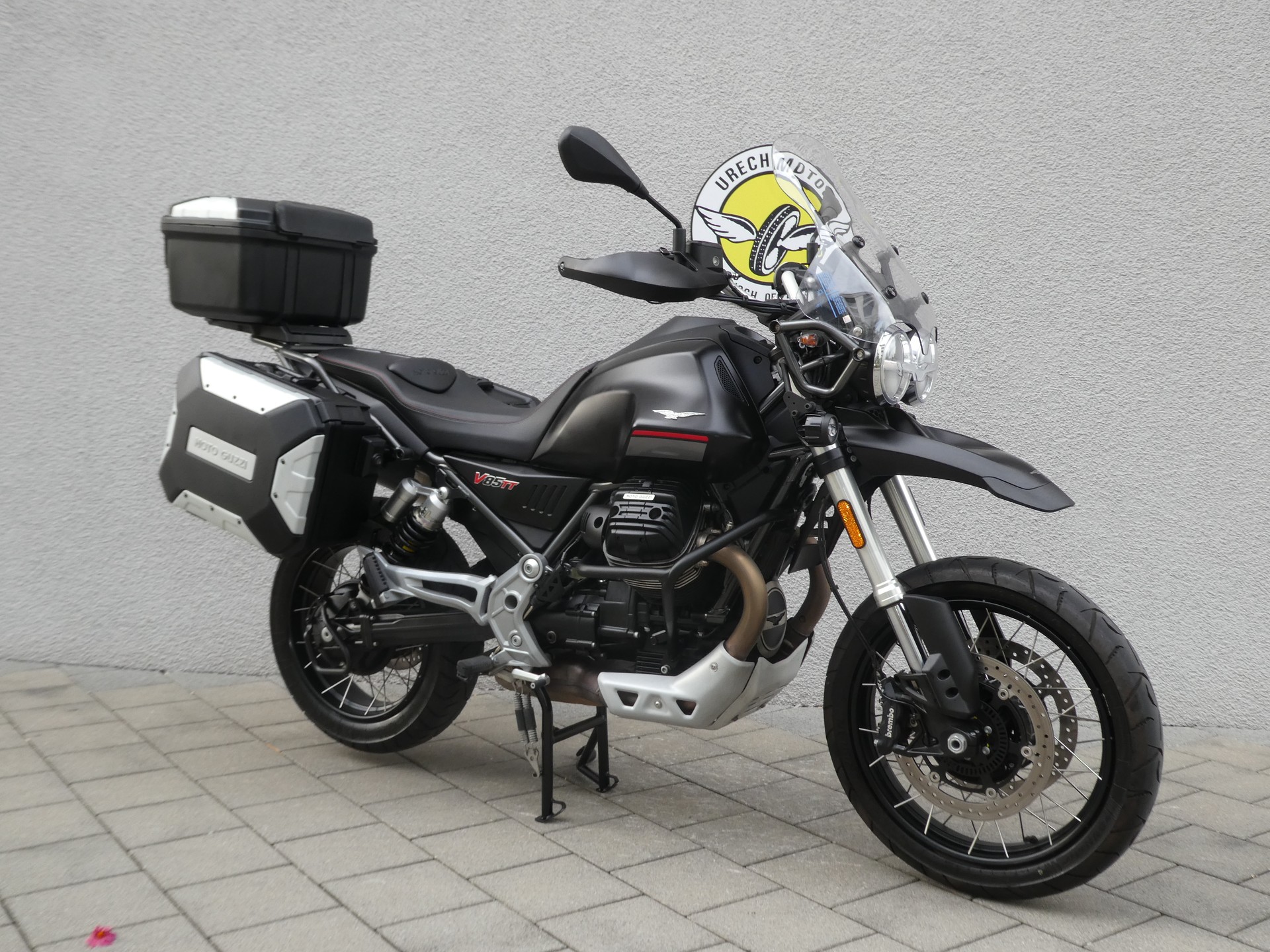 MOTO GUZZI V85 TT-image-0
