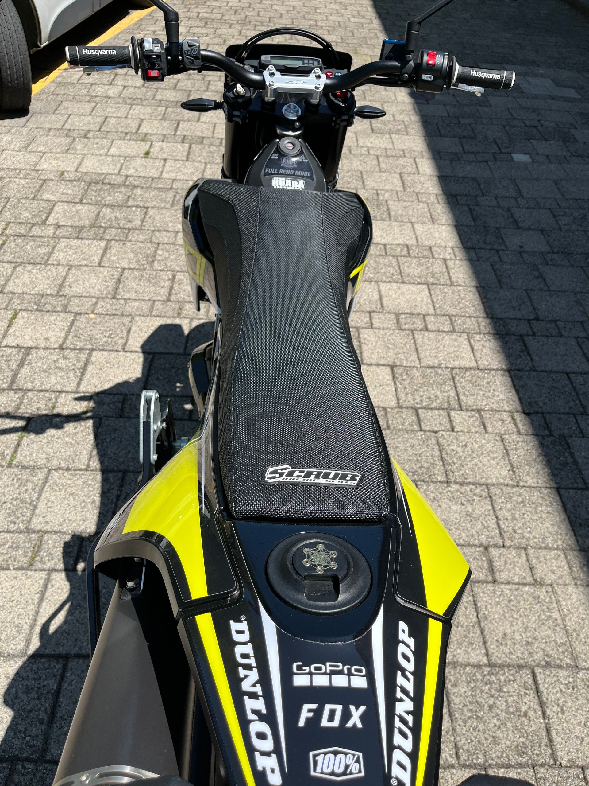 HUSQVARNA 701 Supermoto-image-7