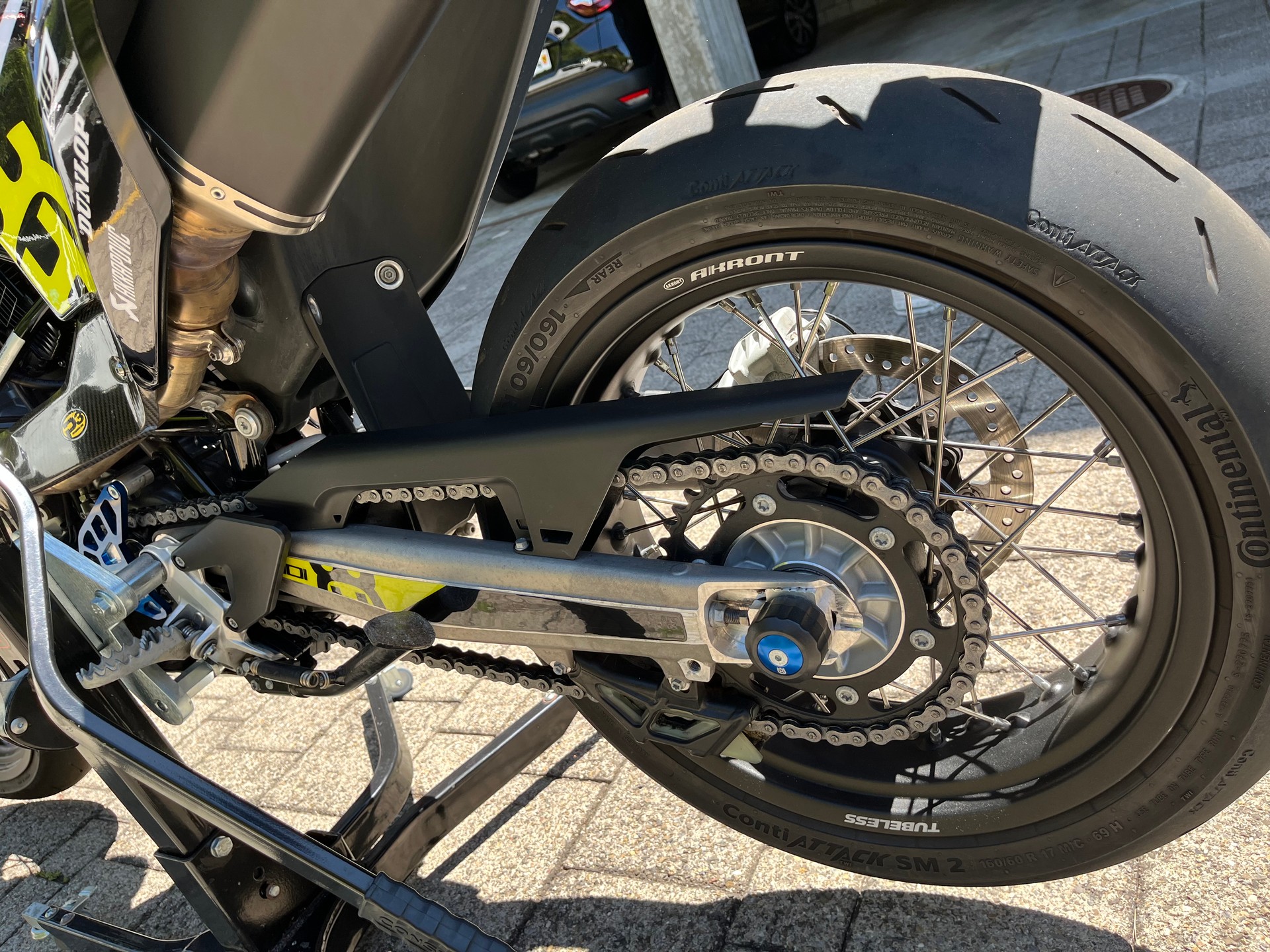 HUSQVARNA 701 Supermoto-image-9