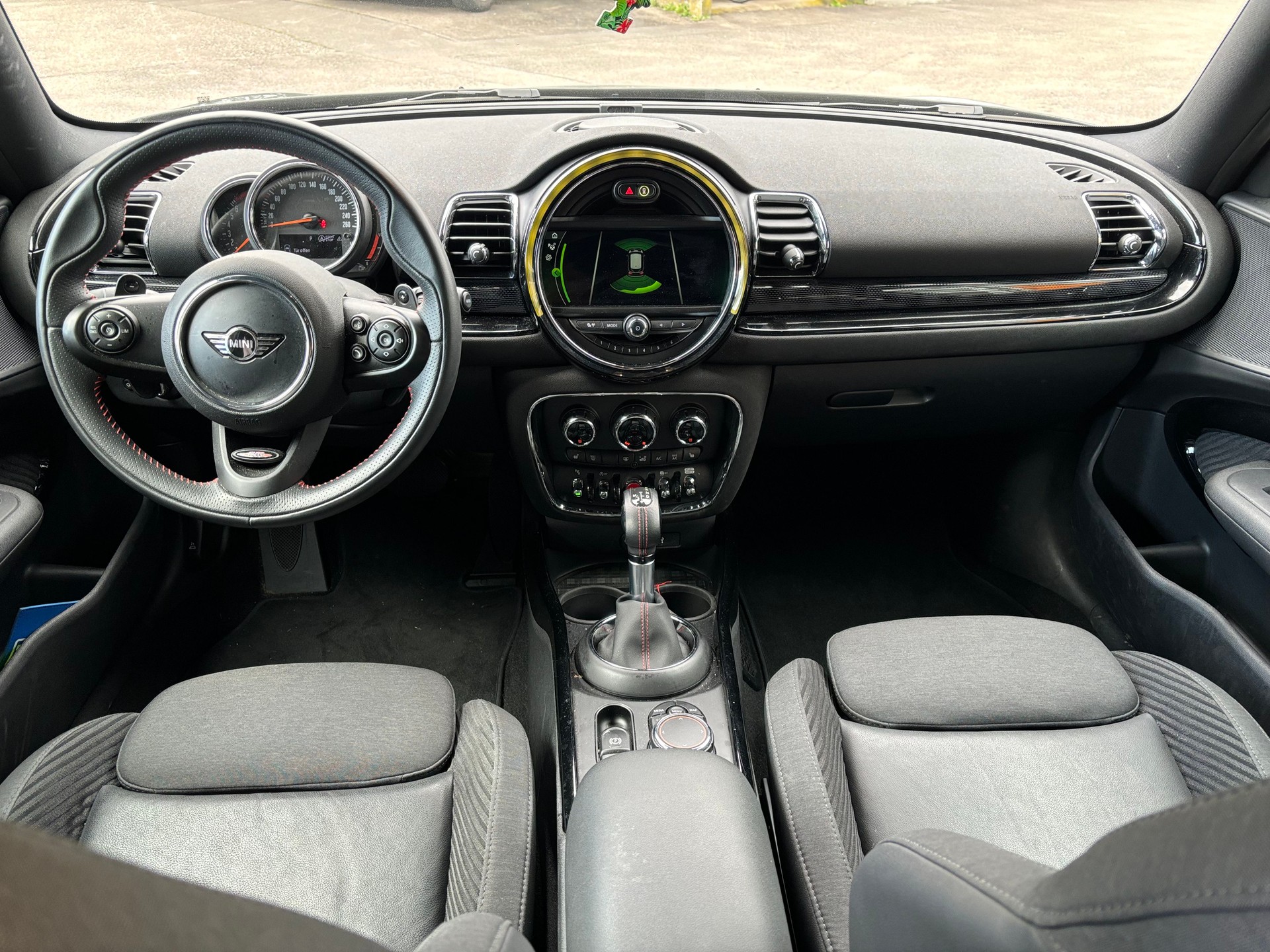 MINI Clubman Cooper S ALL4 Steptronic-image-5