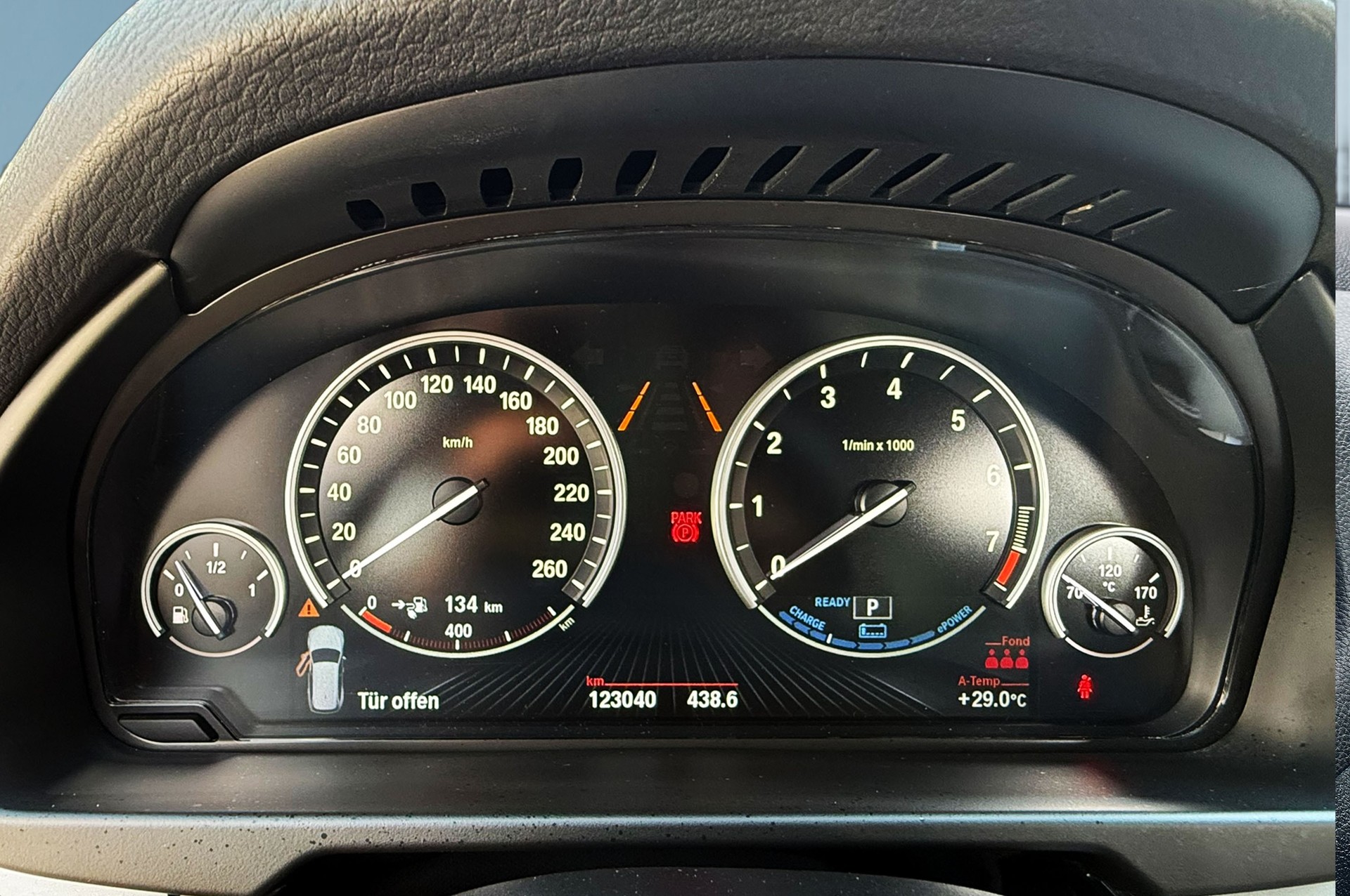 BMW X5 xDrive 40e iPerformance Steptronic-image-14