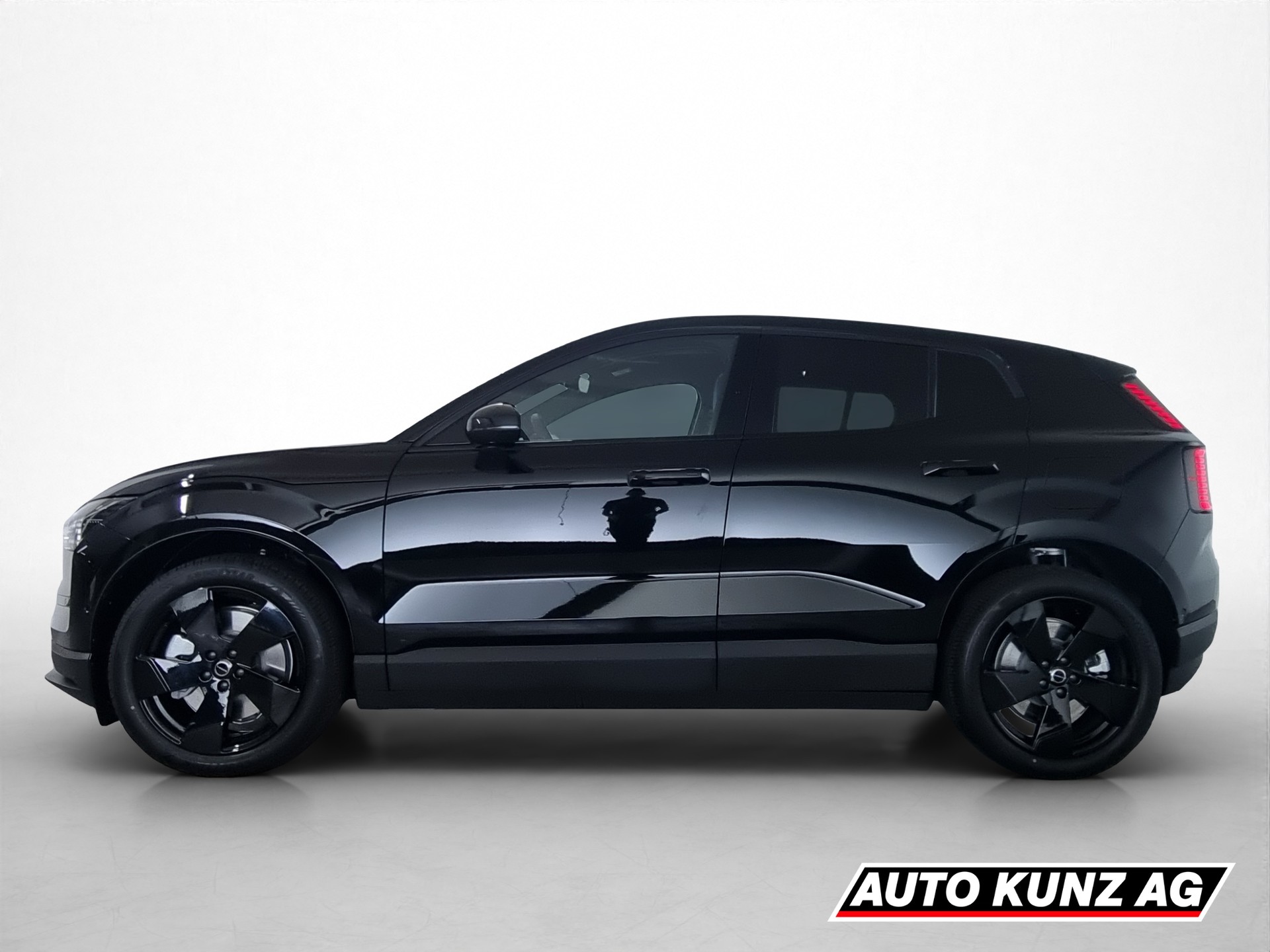 VOLVO EX 30 Twin Motor Performance Plus AWD-showroom-element-2