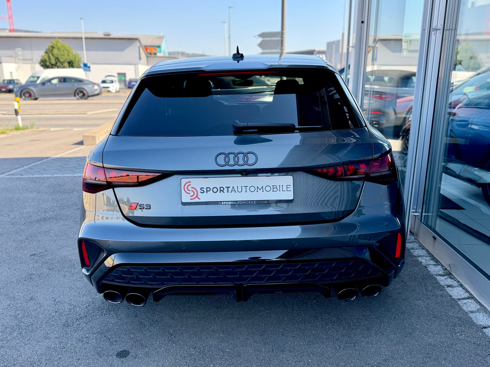 AUDI S3 Sportback TFSI quattro S-tronic-image-7
