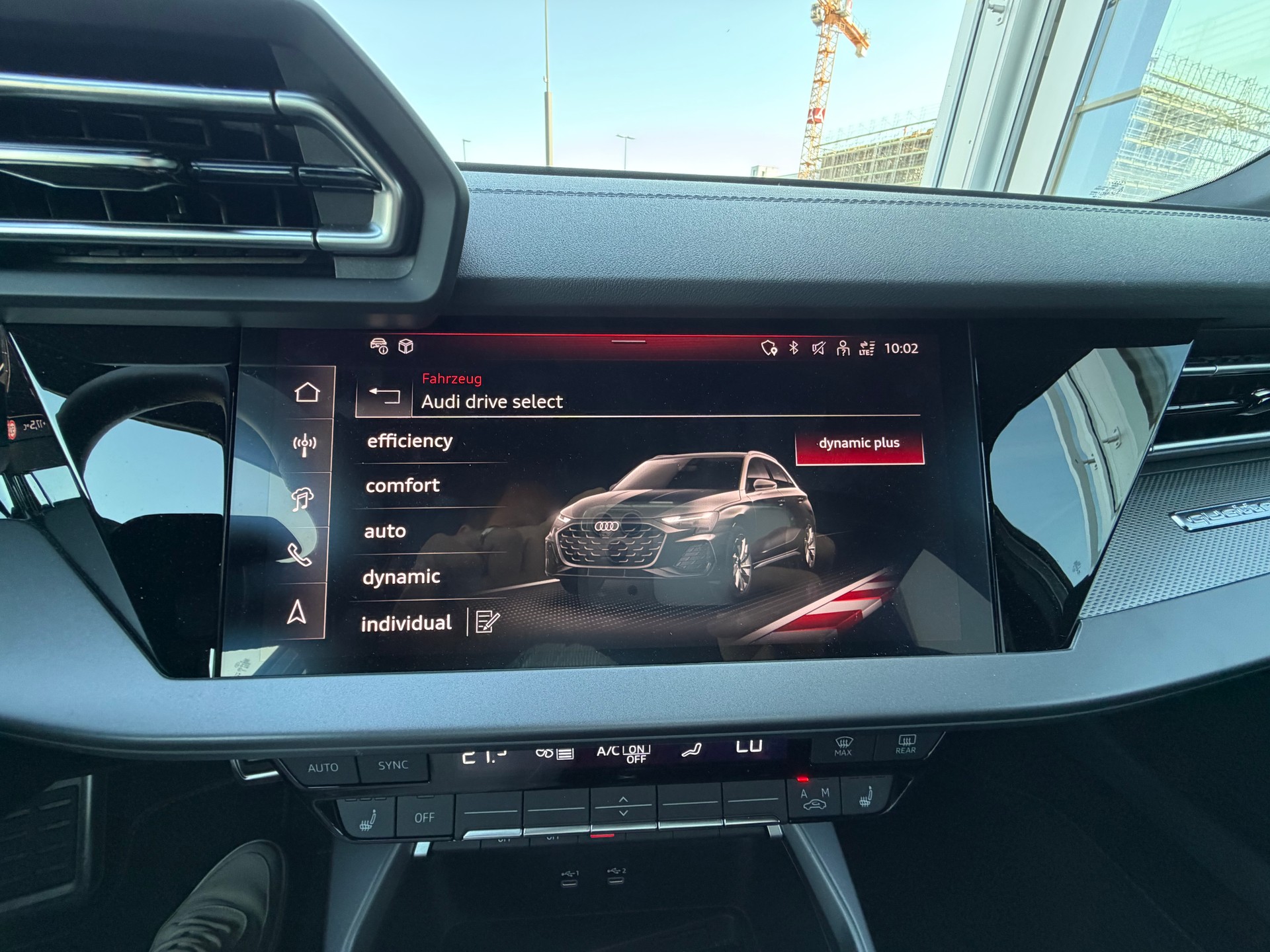 AUDI S3 Sportback TFSI quattro S-tronic-image-22