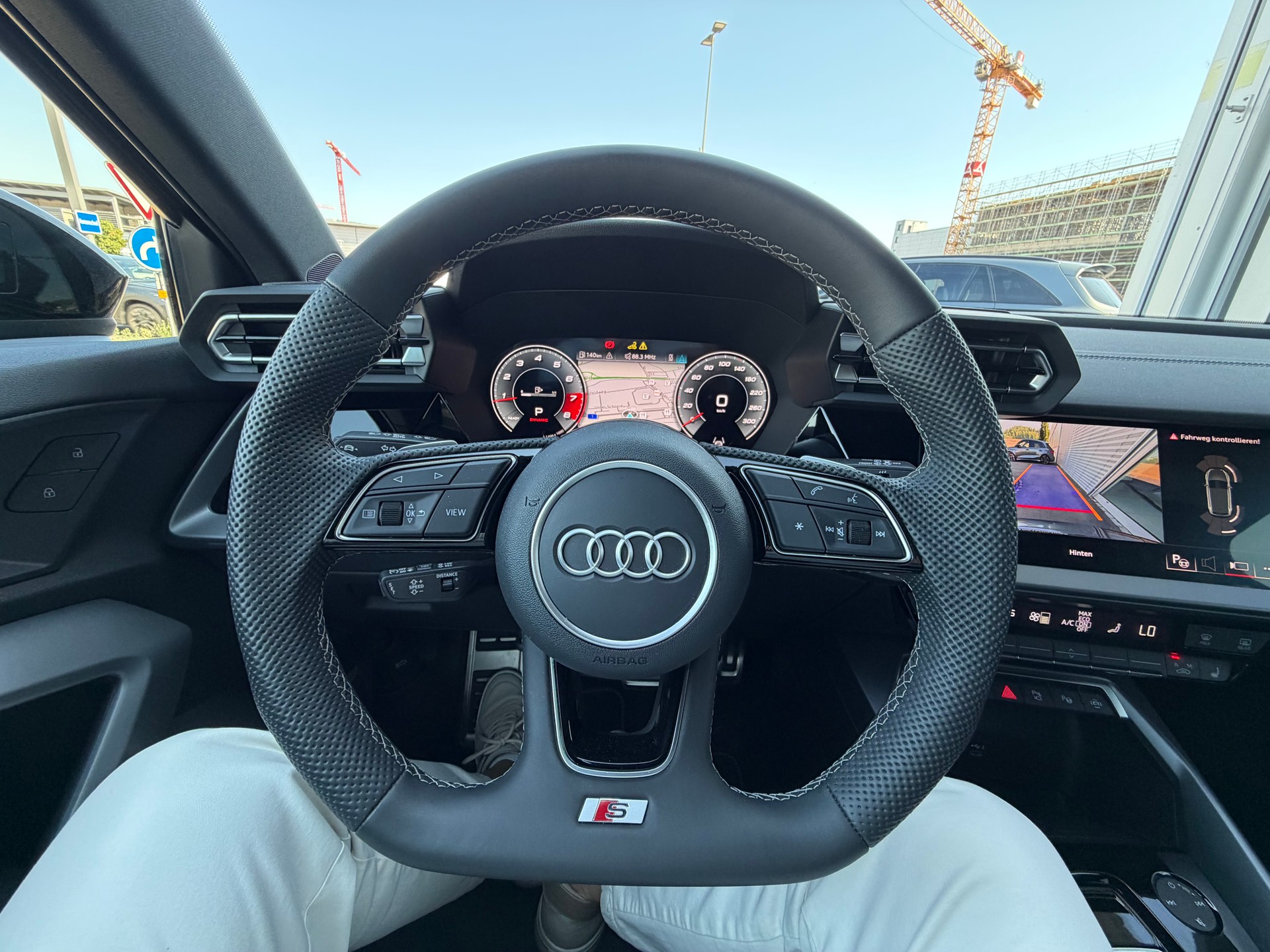 AUDI S3 Sportback TFSI quattro S-tronic-image-17