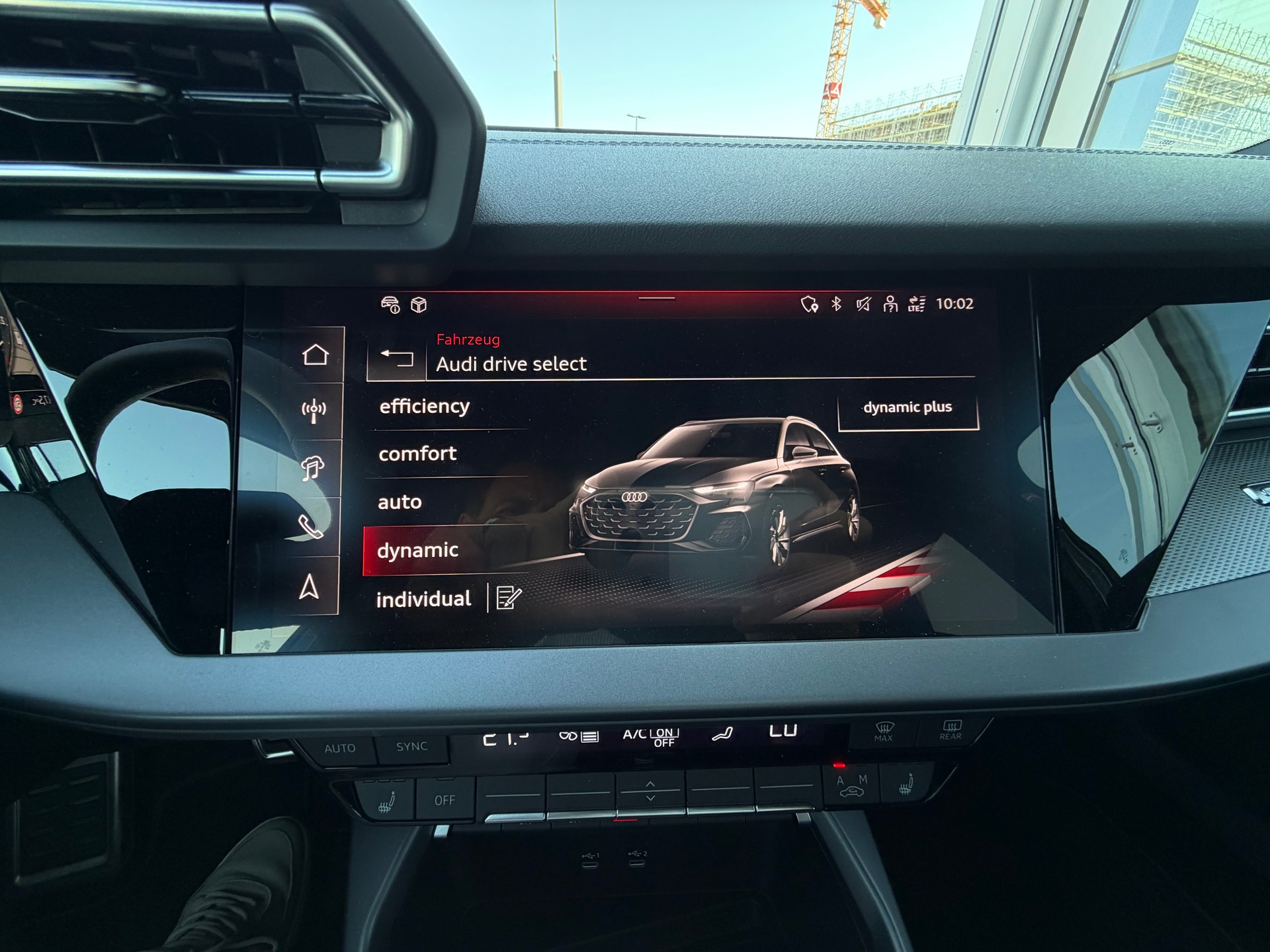 AUDI S3 Sportback TFSI quattro S-tronic-image-23