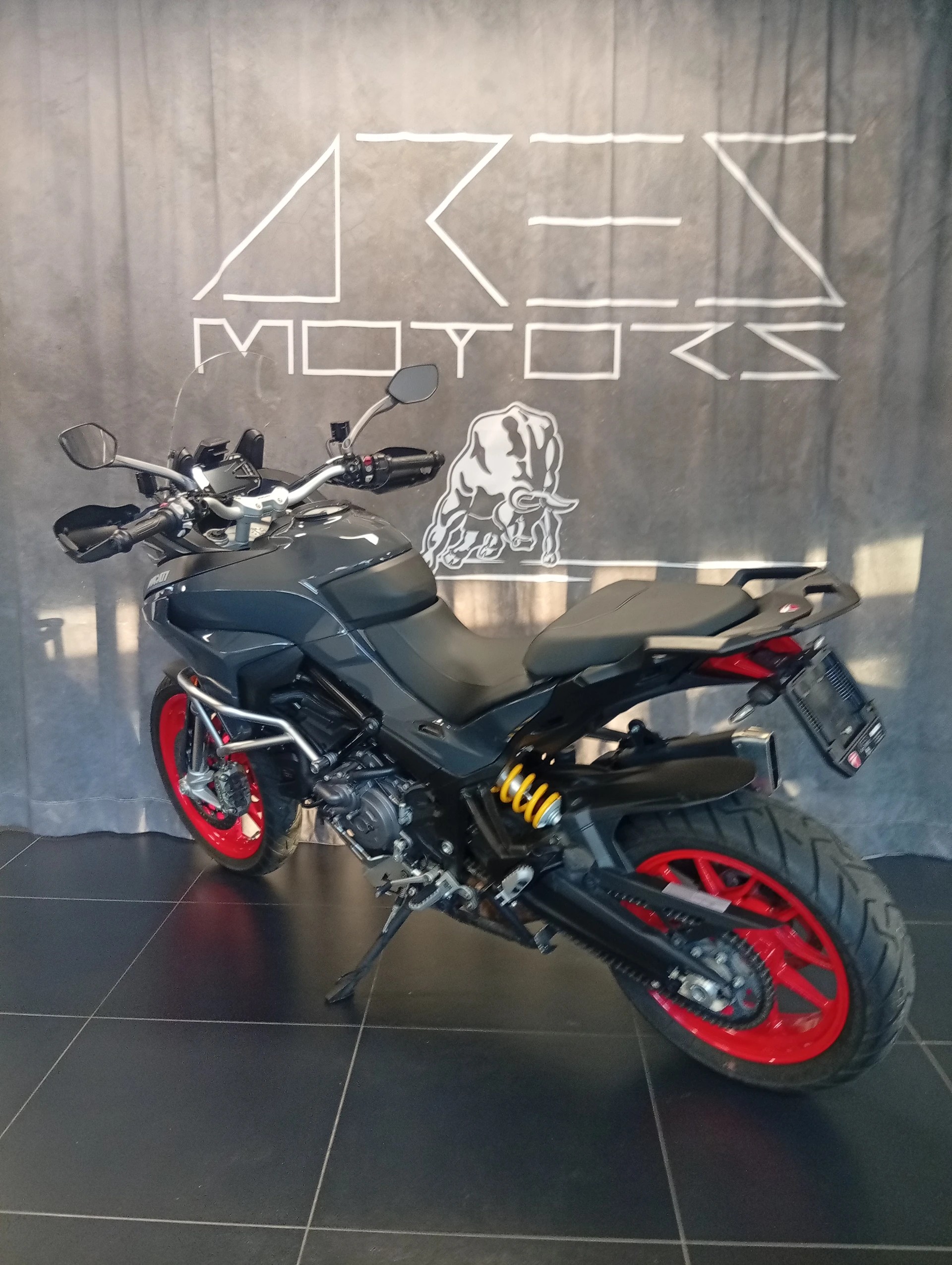 DUCATI Multistrada V2 S Touring-image-5