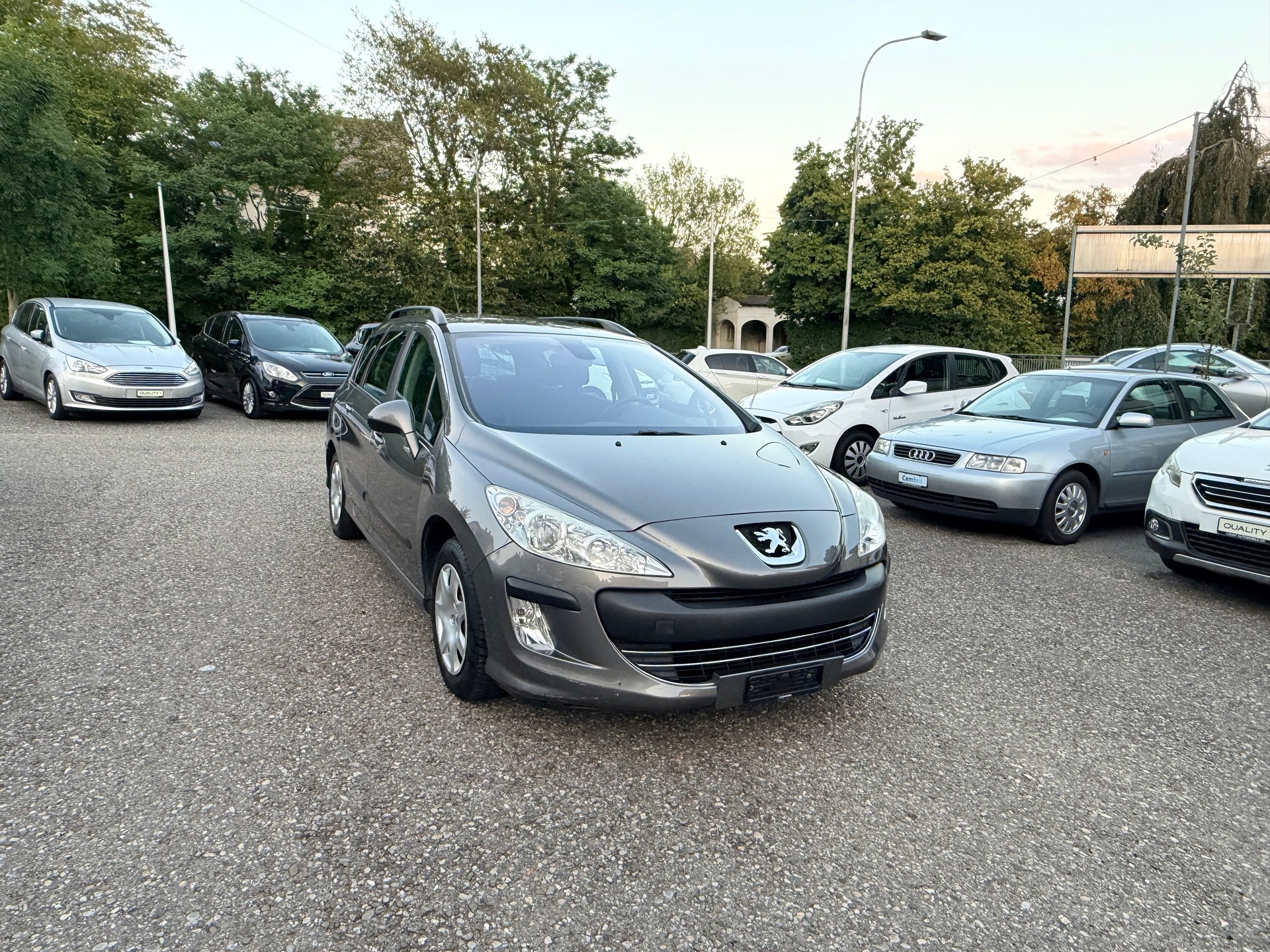 PEUGEOT 308 SW 1.6 16V VTI Sport Automatic-showroom-element-2