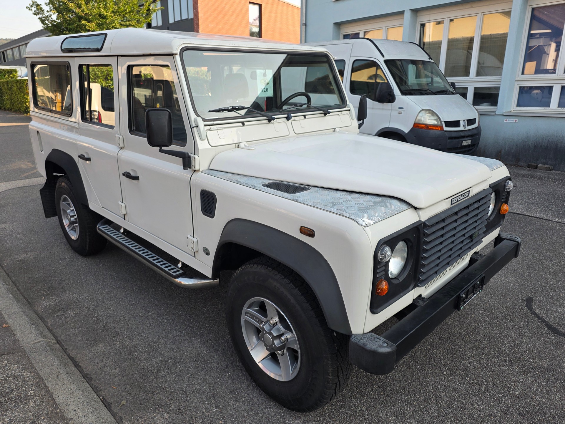 LAND ROVER Defender 110 SW 2.5 Td5