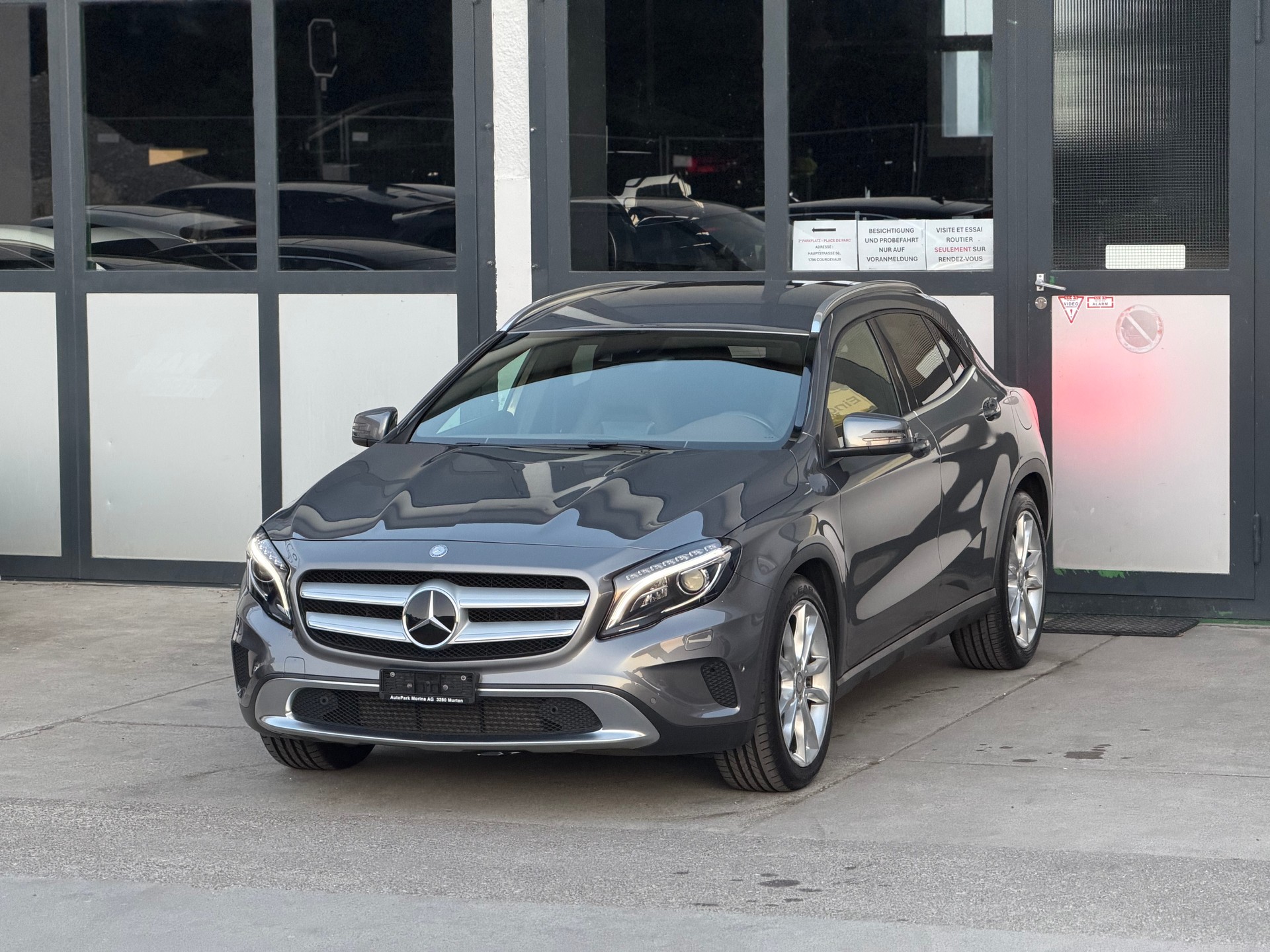 MERCEDES-BENZ GLA 220 CDI Urban 4Matic 7G-DCT-showroom-element-1