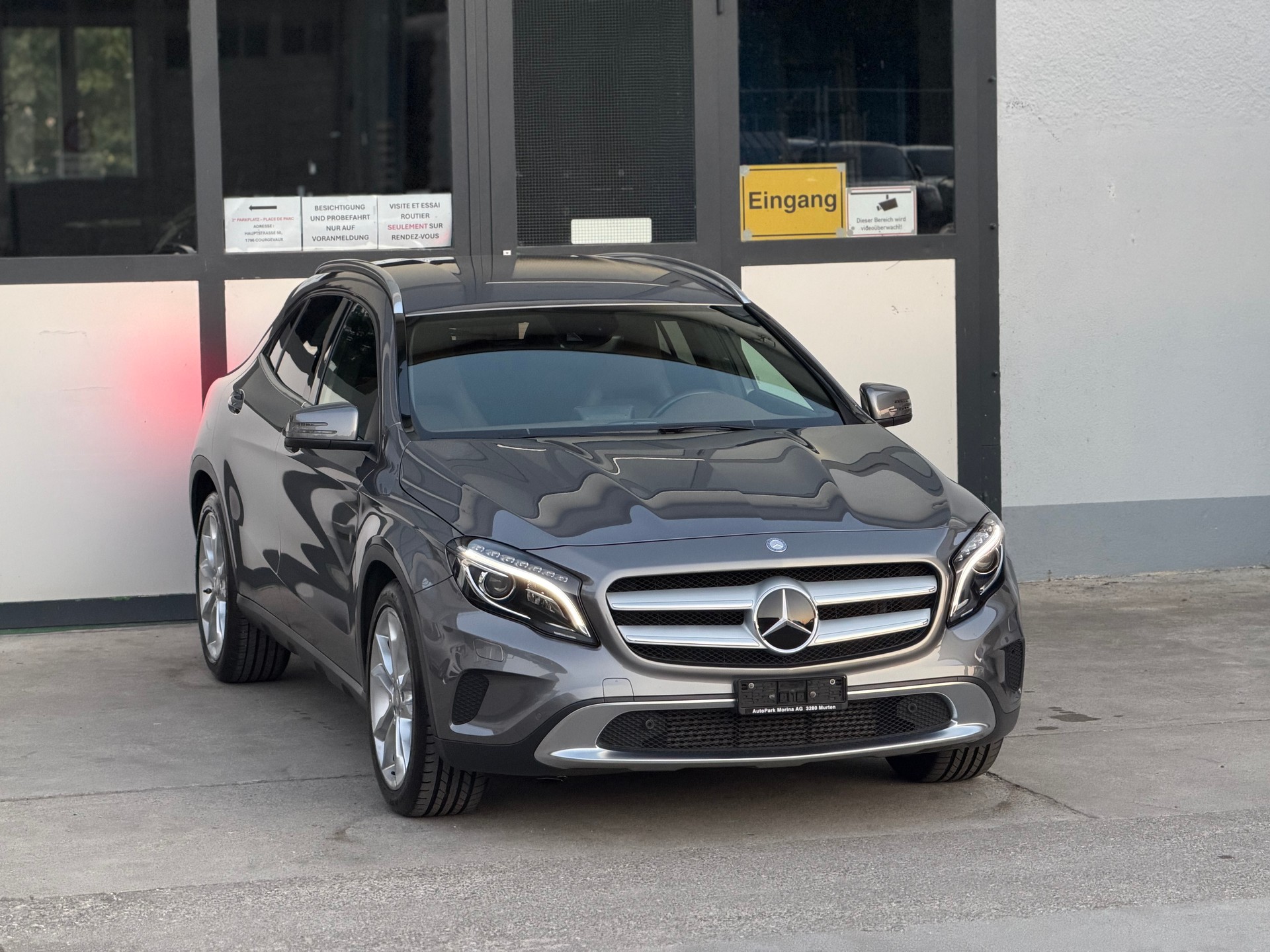 MERCEDES-BENZ GLA 220 CDI Urban 4Matic 7G-DCT-showroom-element-3