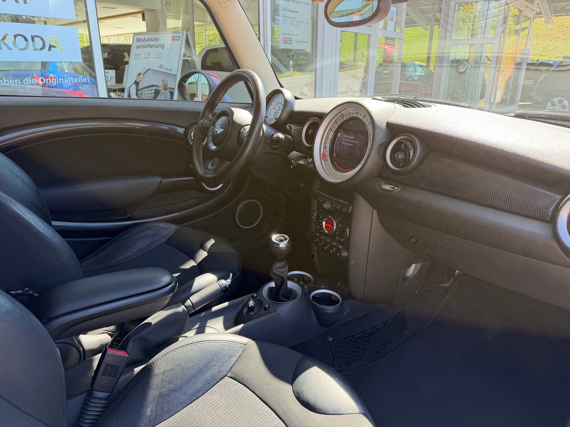 MINI Cooper S-image-8
