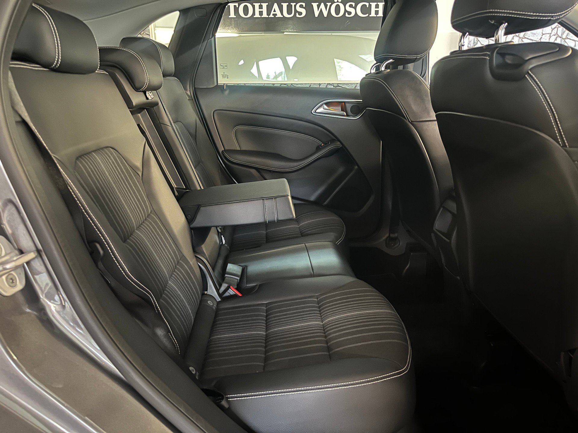 MERCEDES-BENZ B 180 7G-DCT-image-7