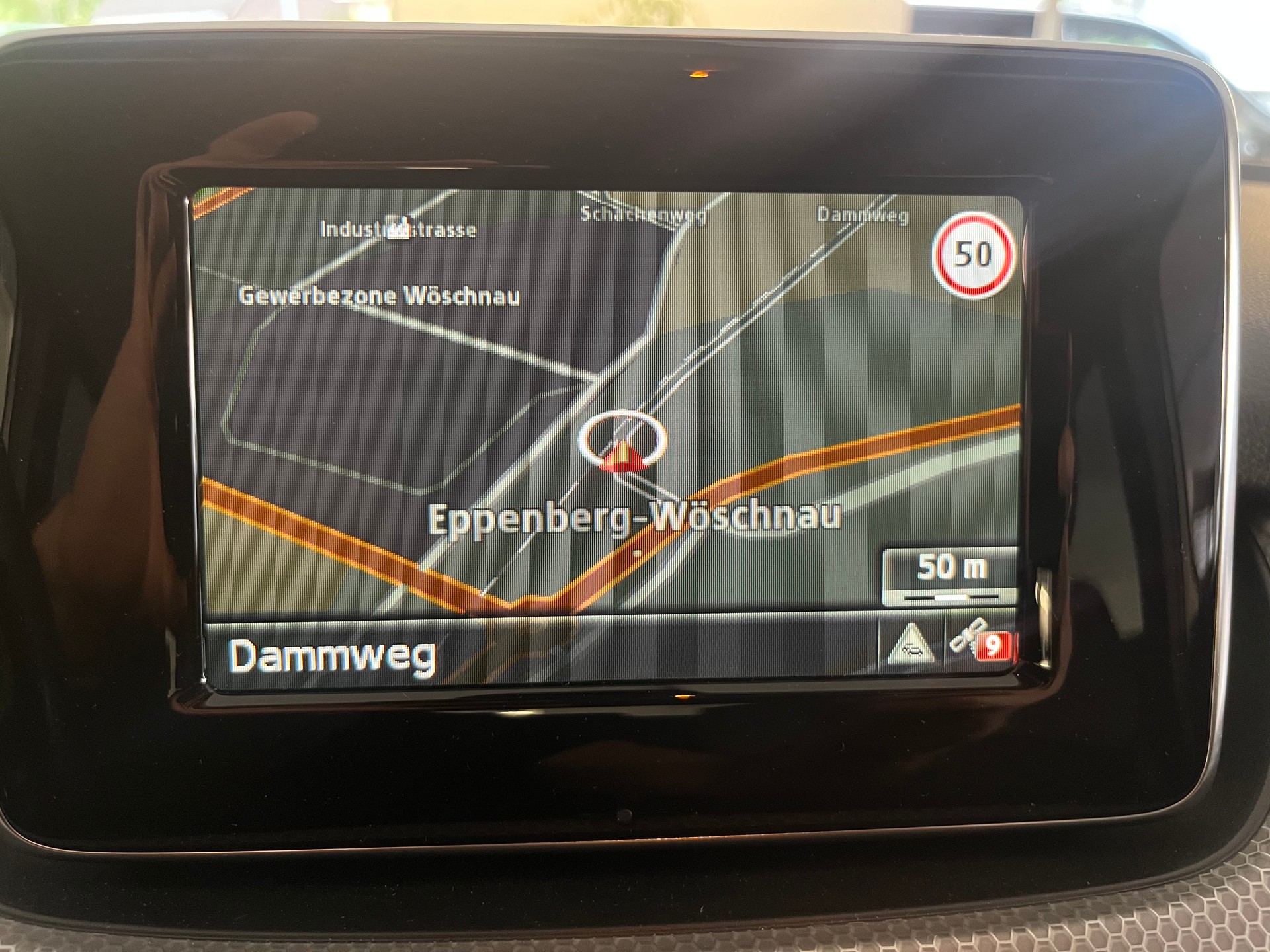 MERCEDES-BENZ B 180 7G-DCT-image-12
