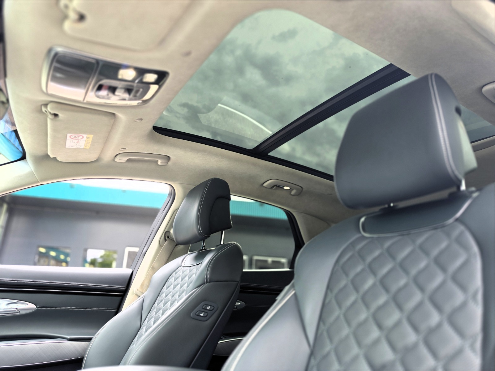 GENESIS GV70 Electrified Sport kWh 77,4 AWD-image-11