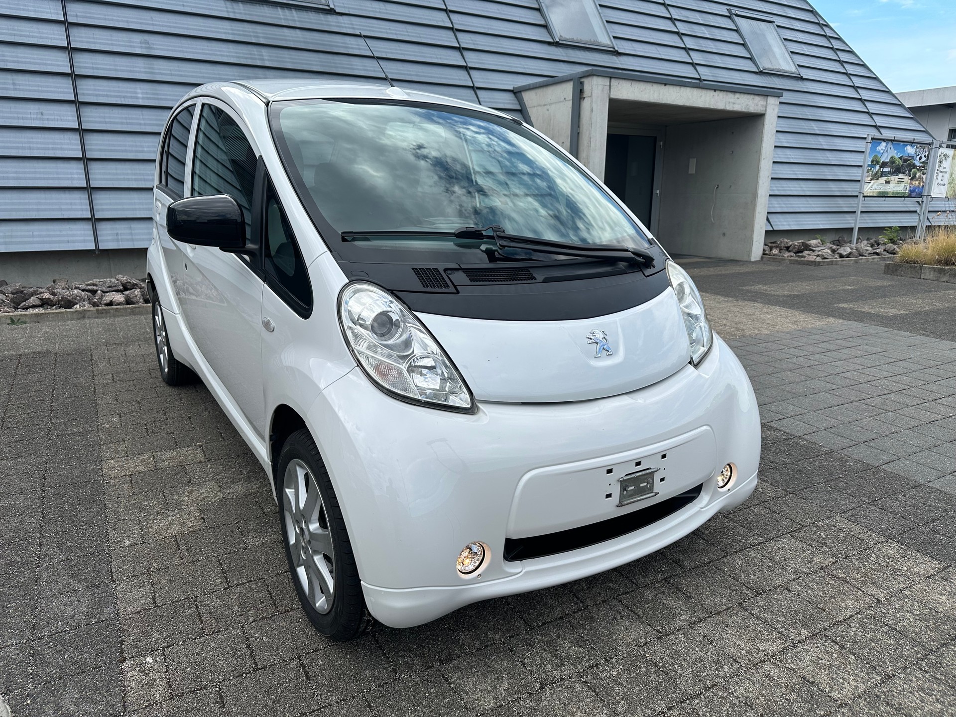 PEUGEOT iON / FRISCH AB MFK-image-4