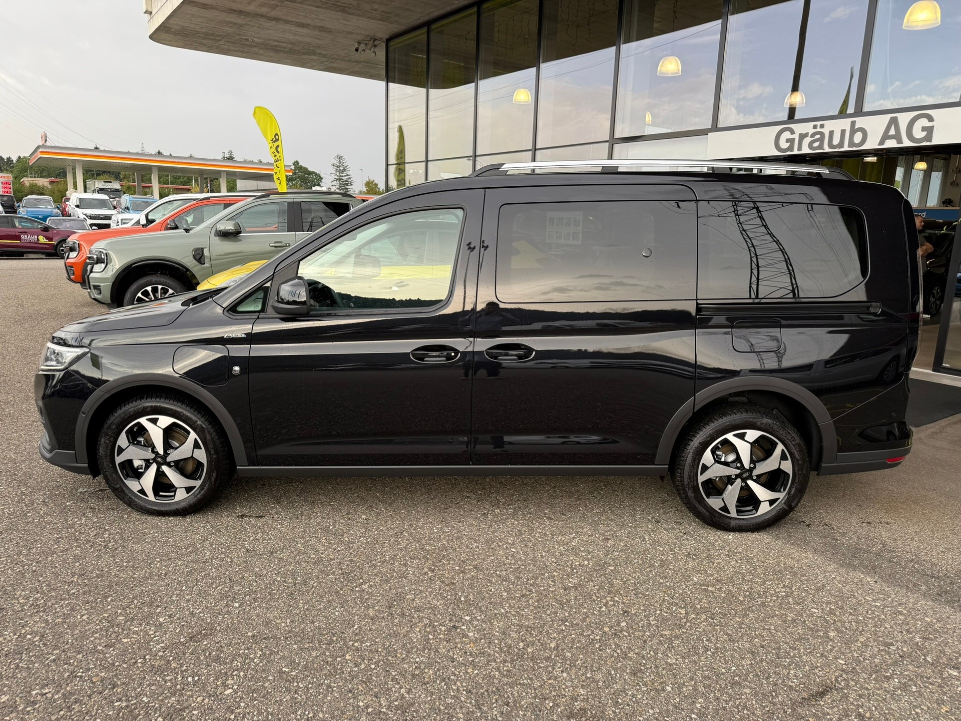 FORD Grand Tourneo Connect 1.5 PHEV Active Automat-showroom-element-3