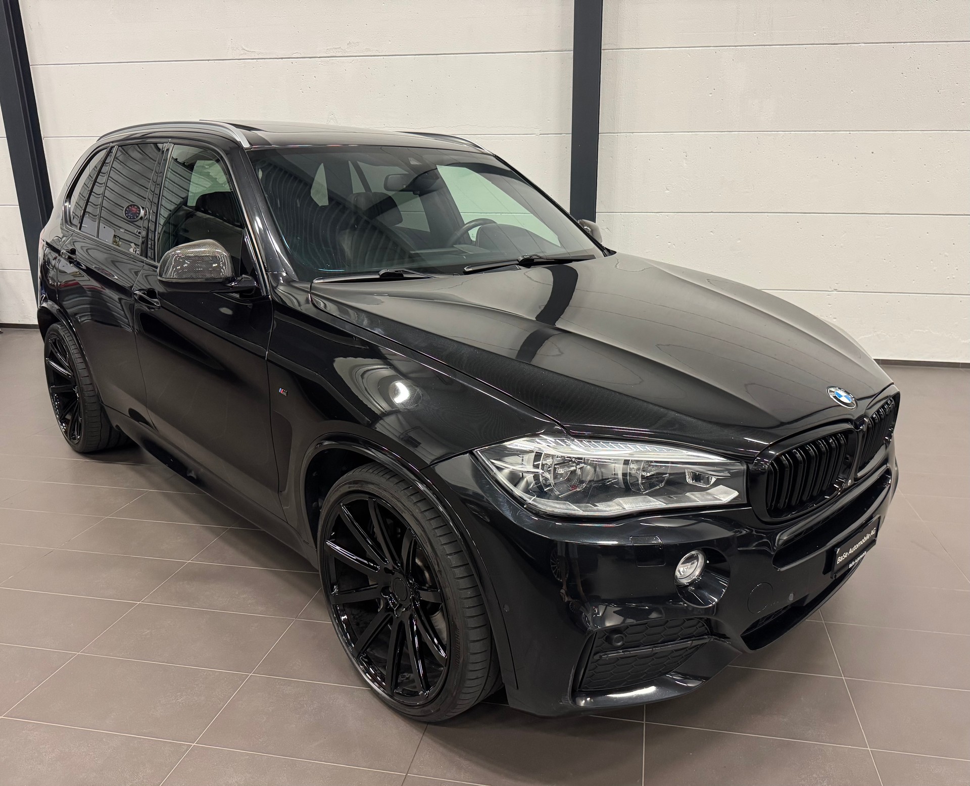 BMW X5 xDrive M50d Steptronic-showroom-element-1
