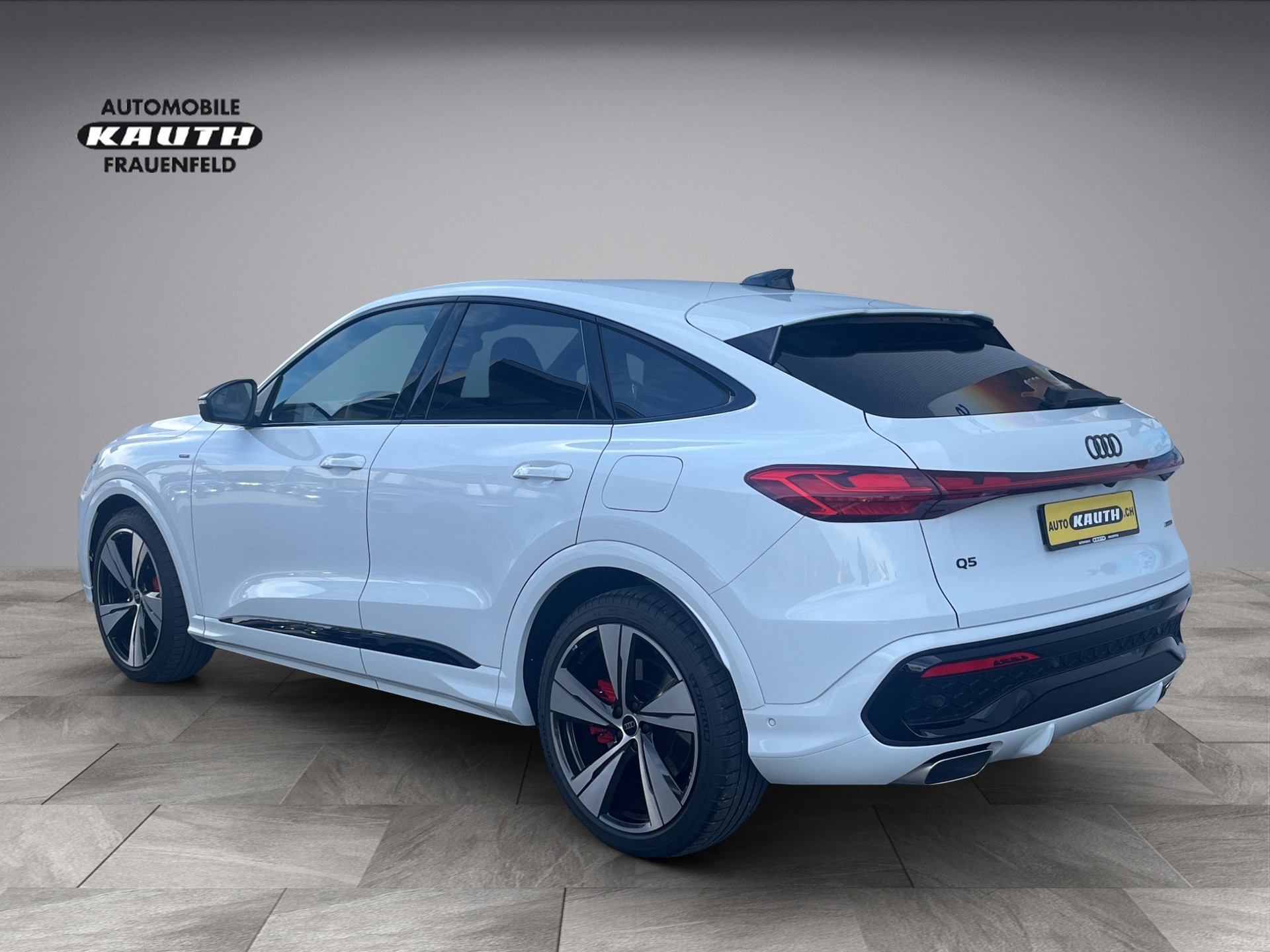 AUDI Q5 Sportback e-hybrid quattro 270 kW S-tronic *Luftfederung, Head up, 360°Kamera, ACC, Standklima/Heizung, 5J.Garantie**-showroom-element-2