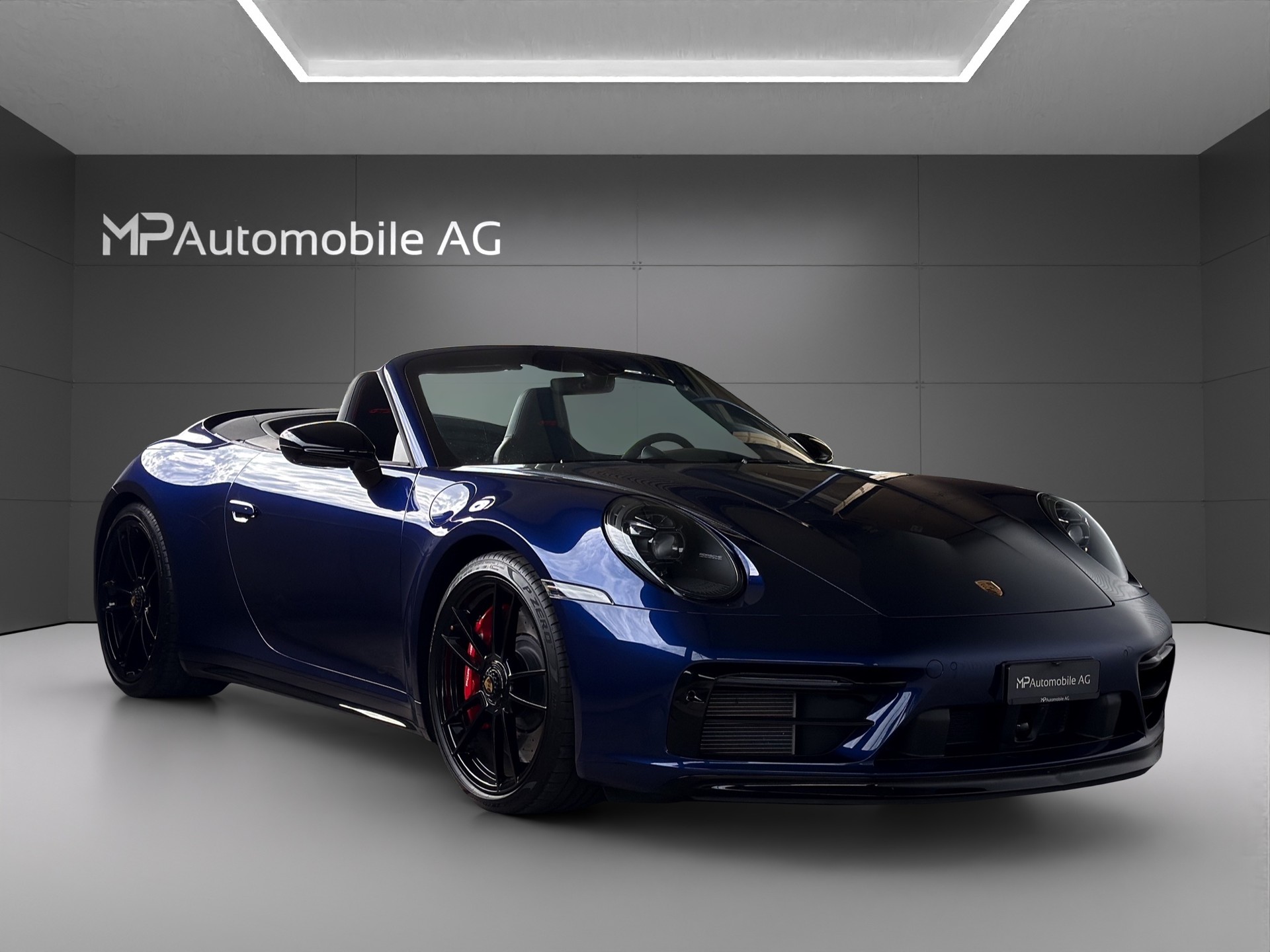 PORSCHE 911 Carrera 4 GTS Cabriolet PDK-showroom-element-2