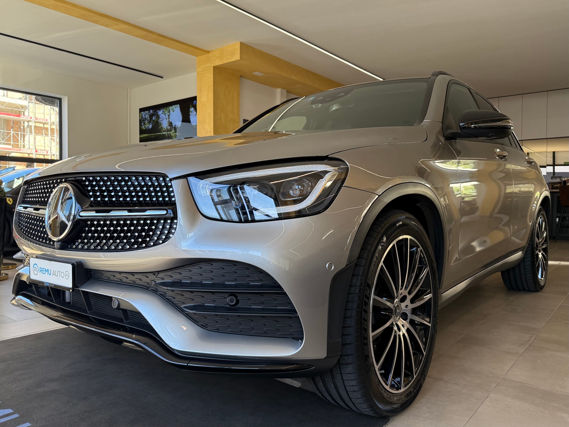 MERCEDES-BENZ GLC 300 d AMG Line 4Matic 9G-Tronic-image-7