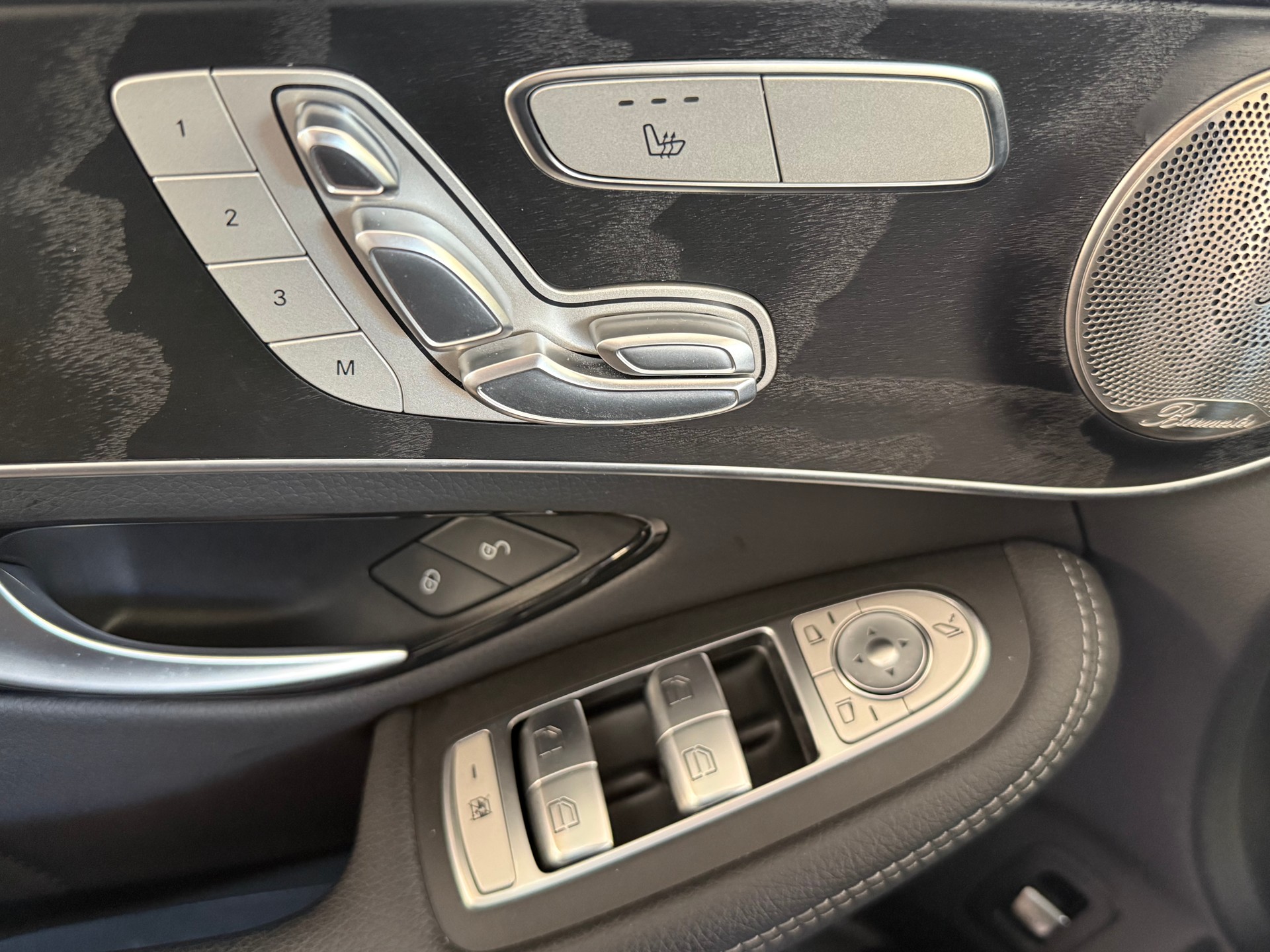 MERCEDES-BENZ GLC 300 d AMG Line 4Matic 9G-Tronic-image-18