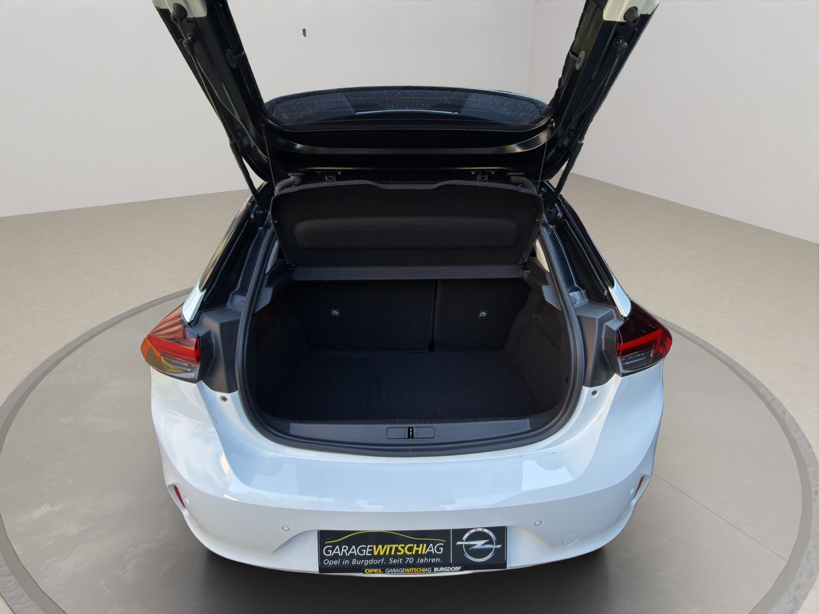 OPEL Corsa-e Elegance-image-17
