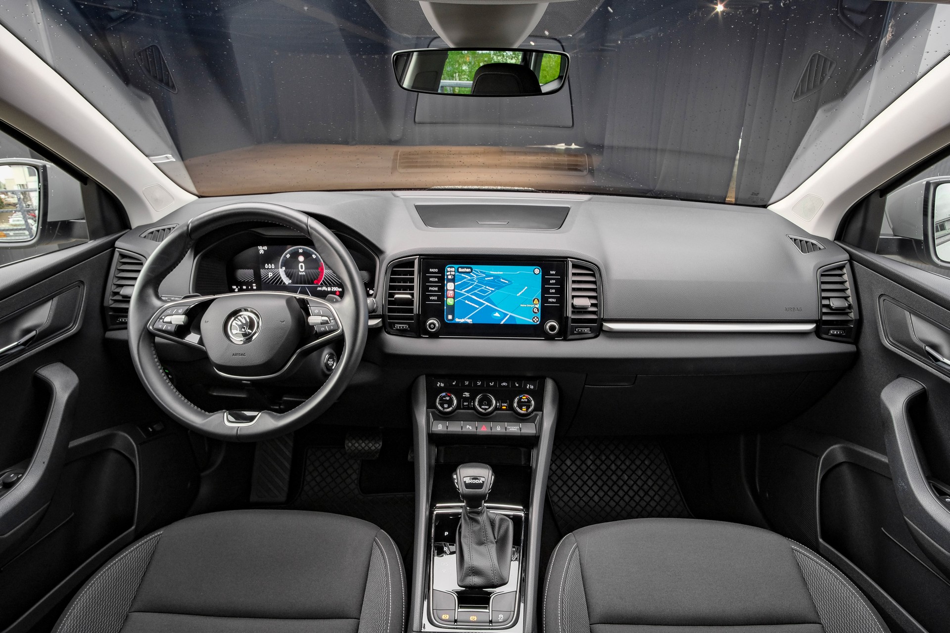 SKODA Karoq 1.5 TSI Fresh DSG-image-14