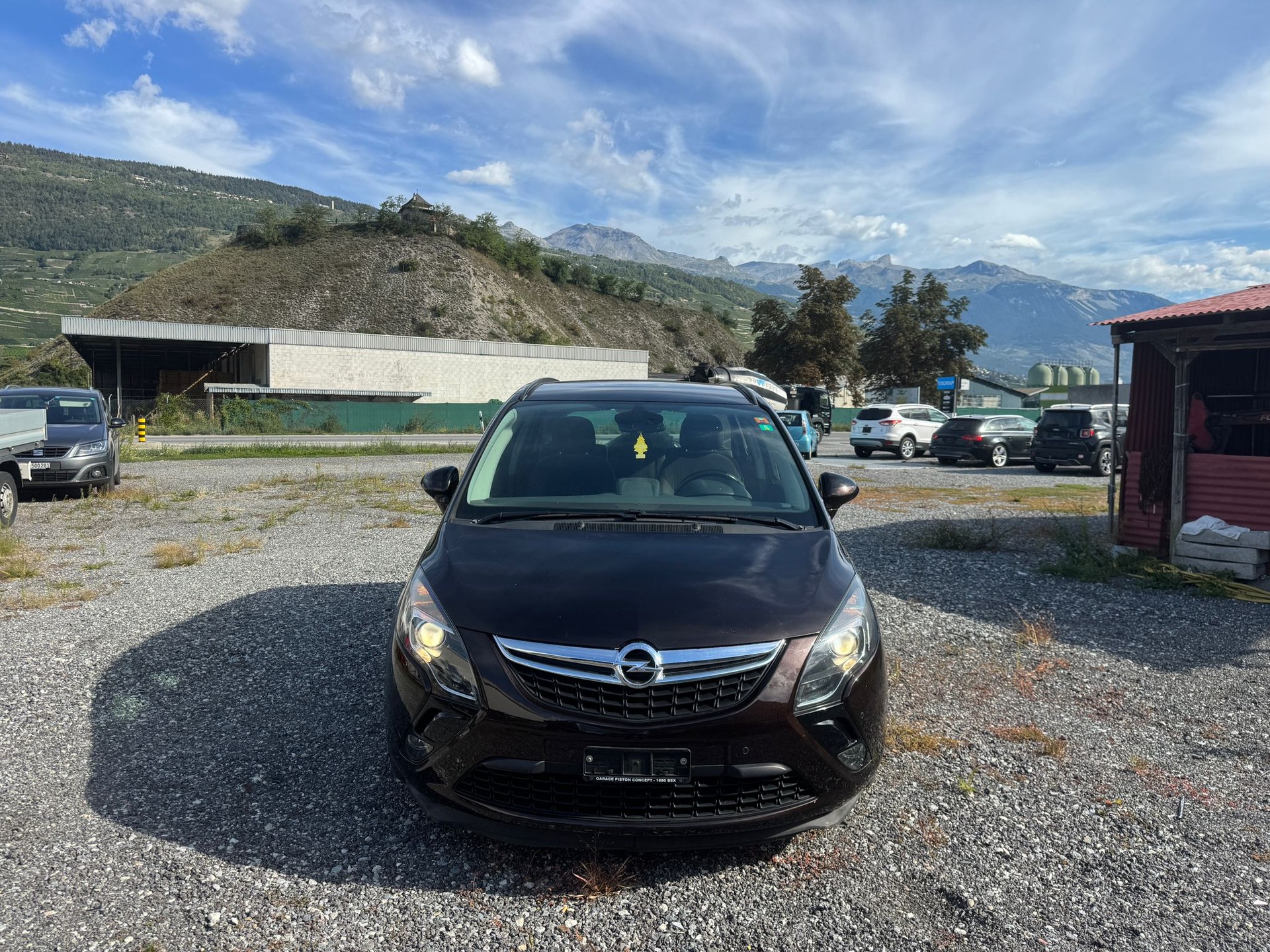 OPEL Zafira Tourer 1.4i 16V Active Edition-image-2