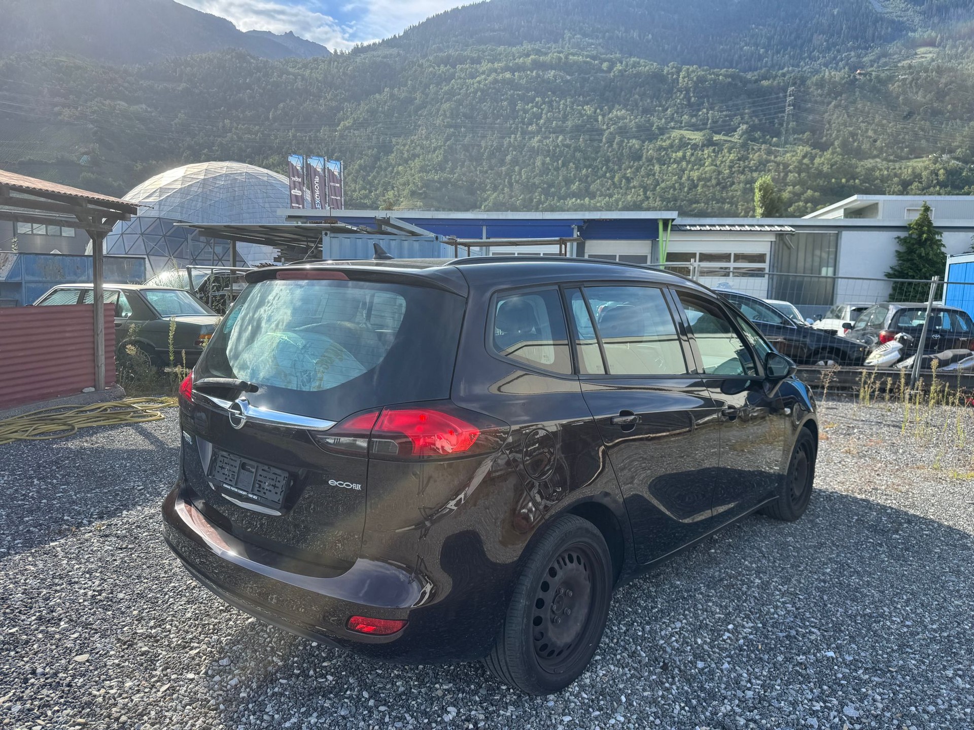 OPEL Zafira Tourer 1.4i 16V Active Edition-image-4