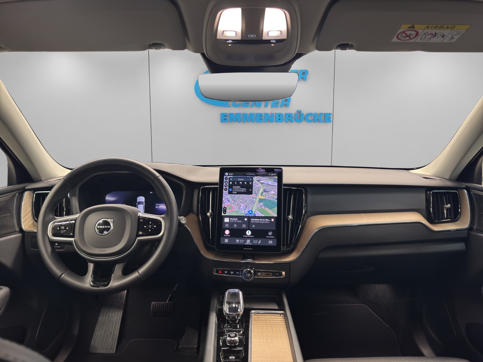 VOLVO XC60 2.0 T8 TE Plus Dark eAWD-image-6