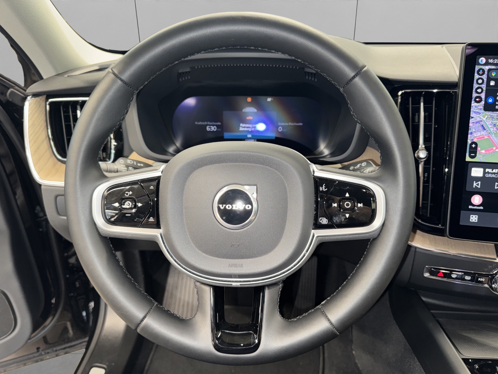 VOLVO XC60 2.0 T8 TE Plus Dark eAWD-image-7