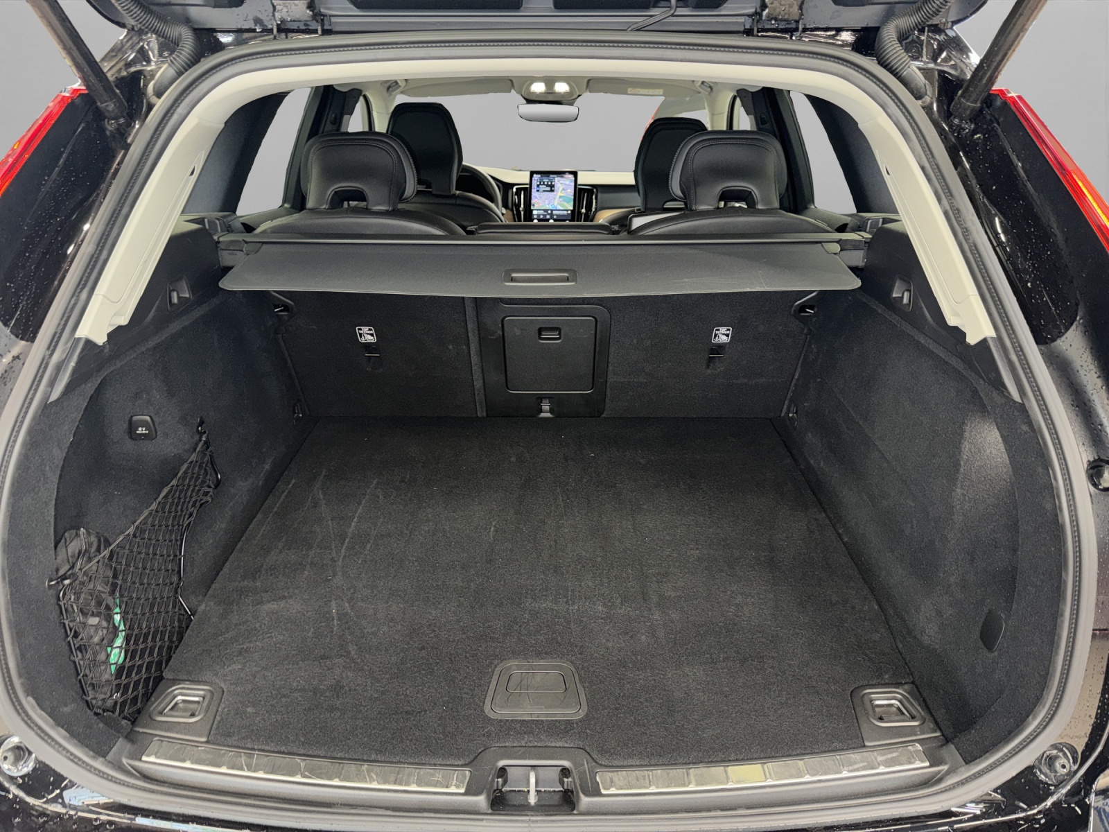 VOLVO XC60 2.0 T8 TE Plus Dark eAWD-image-14
