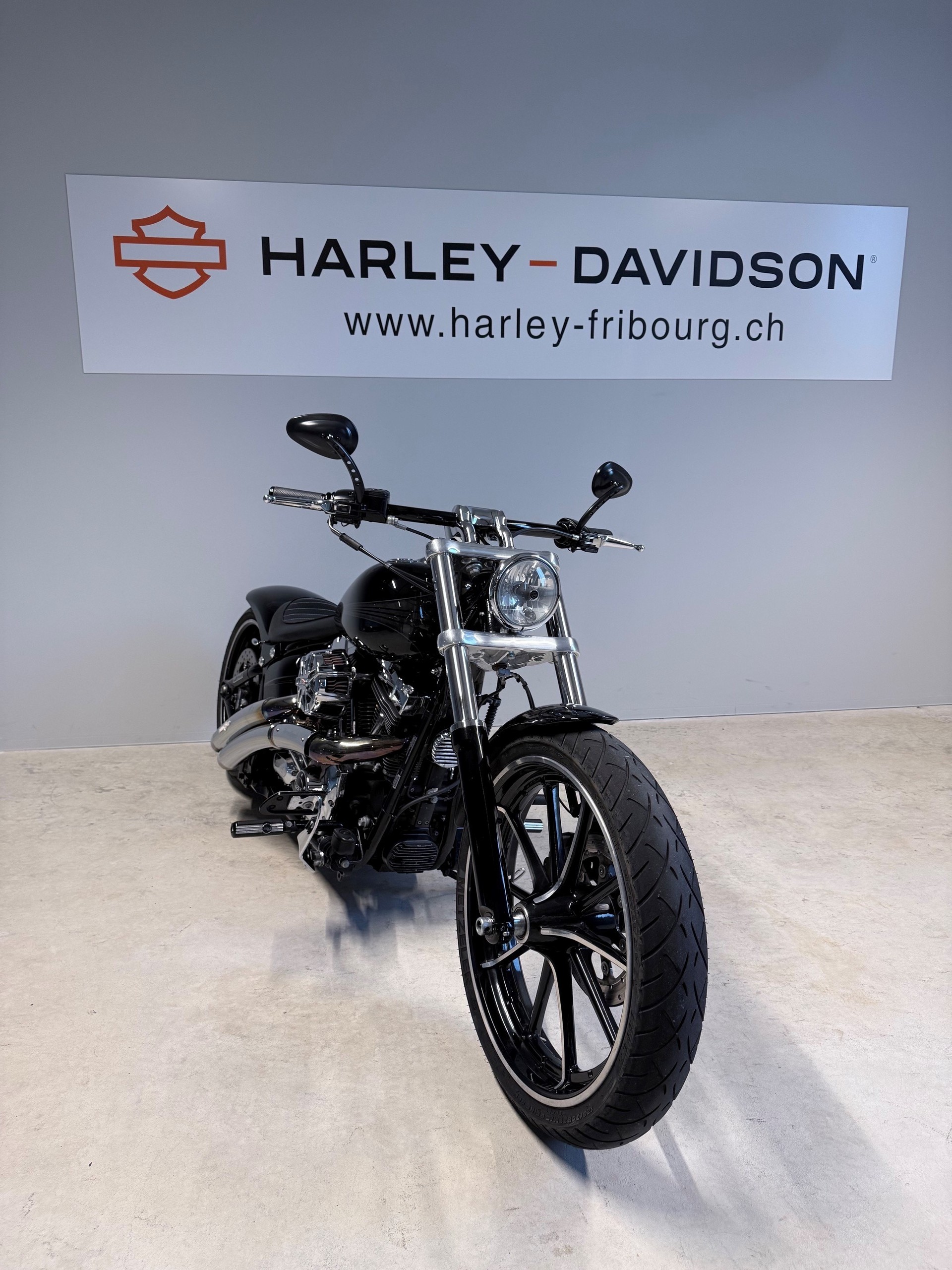 HARLEY-DAVIDSON FXSB Breakout 103 ABS-image-1
