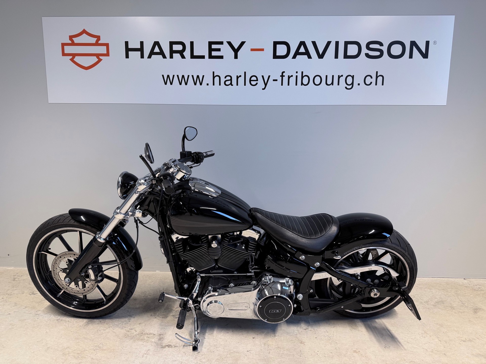 HARLEY-DAVIDSON FXSB Breakout 103 ABS-image-2