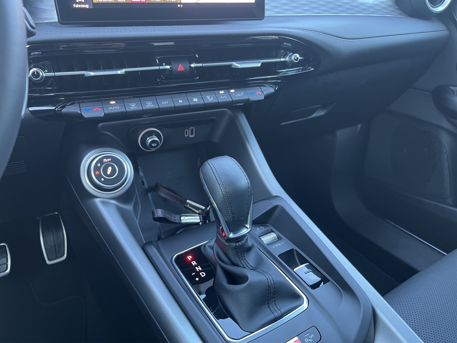ALFA ROMEO Tonale 1.3 Plug-in Hybrid Veloce Q4-image-11