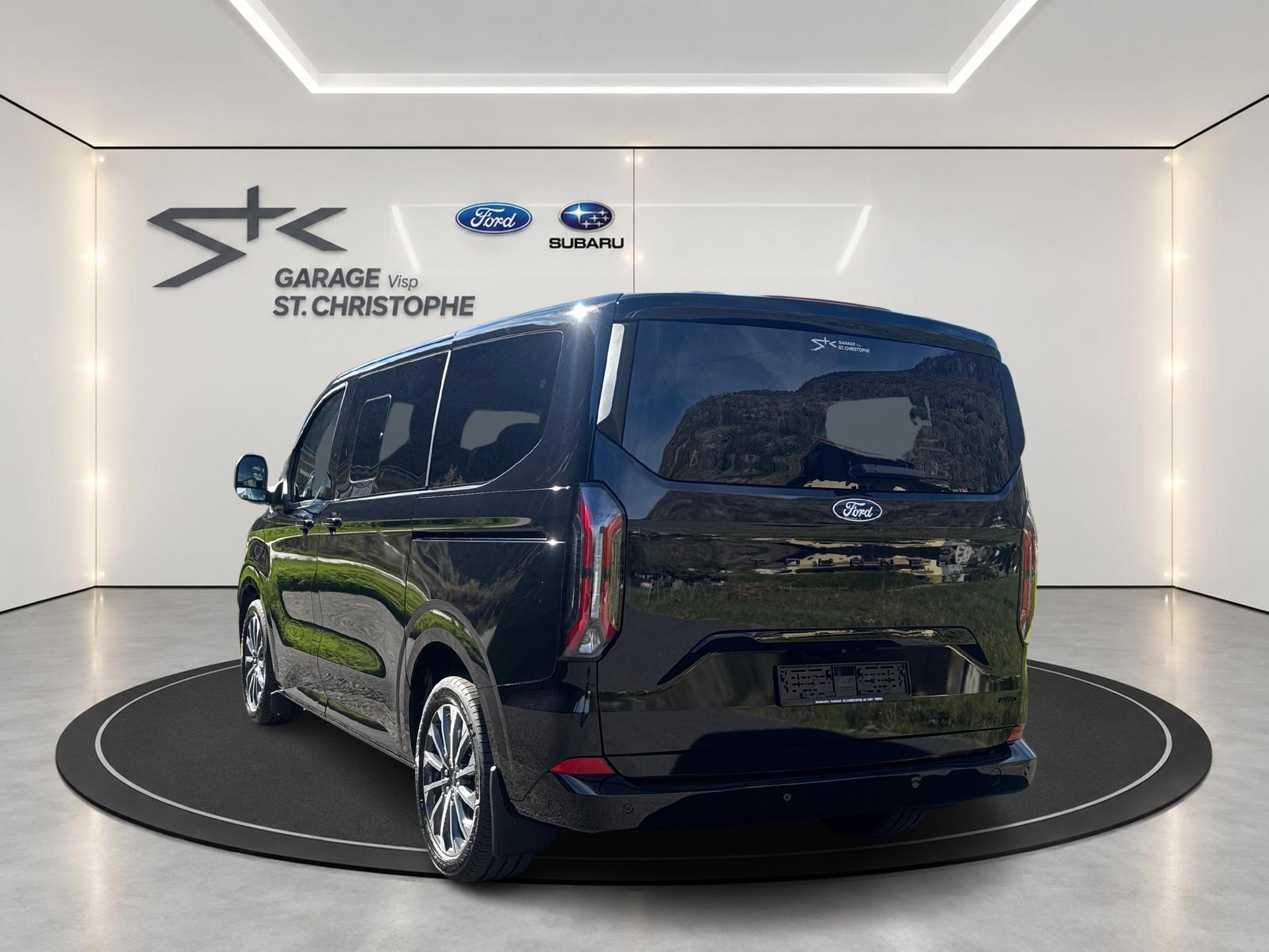 FORD Tourneo C Bus 320 L1 2.0 EcoBlue 170 Titanium X 4x4-showroom-element-2