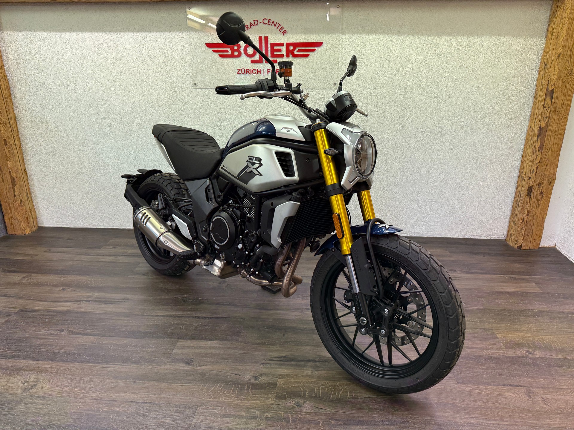 CF MOTO 700 CL-X