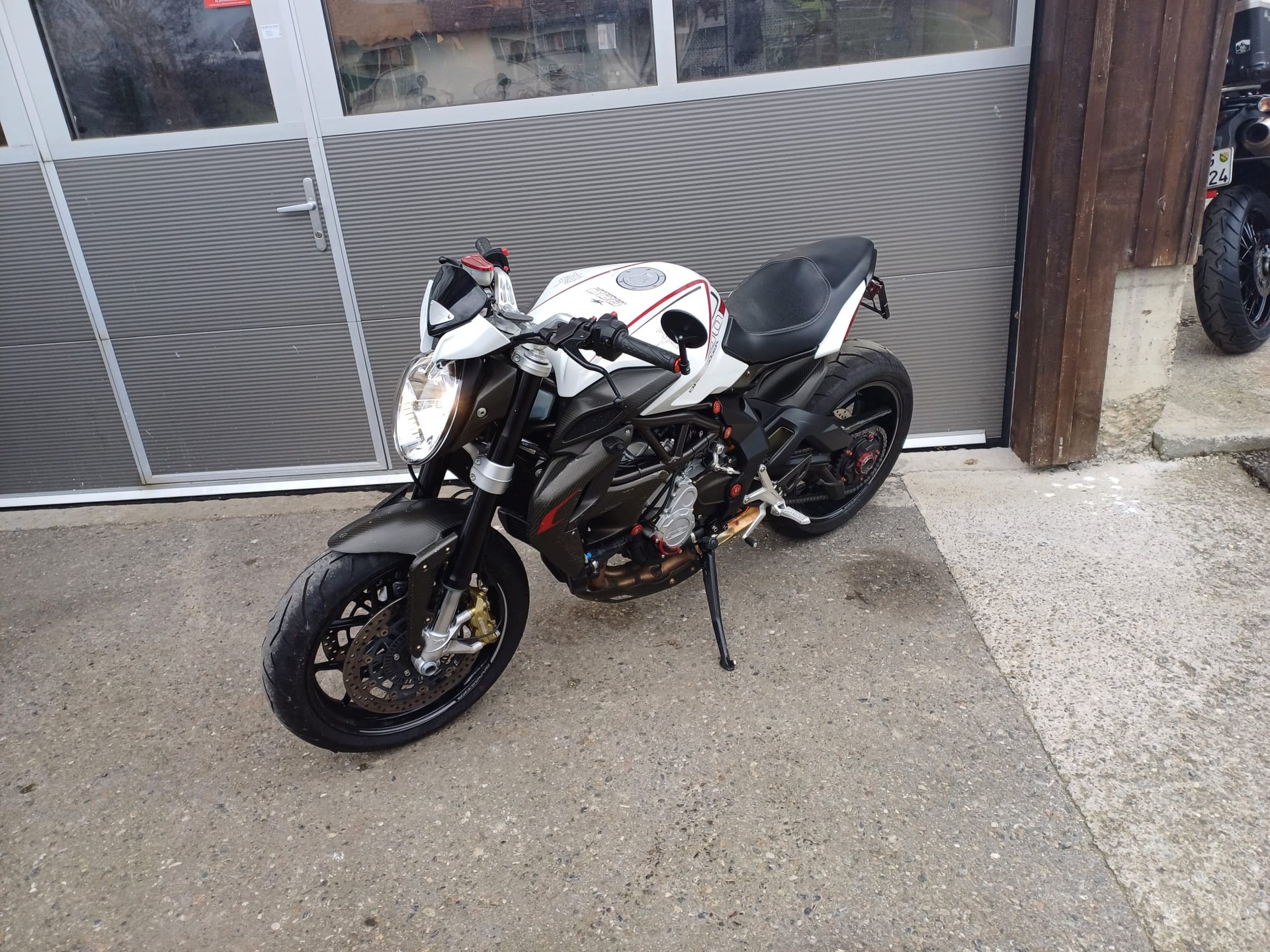 MV AGUSTA Dragster 800 ABS-image-4