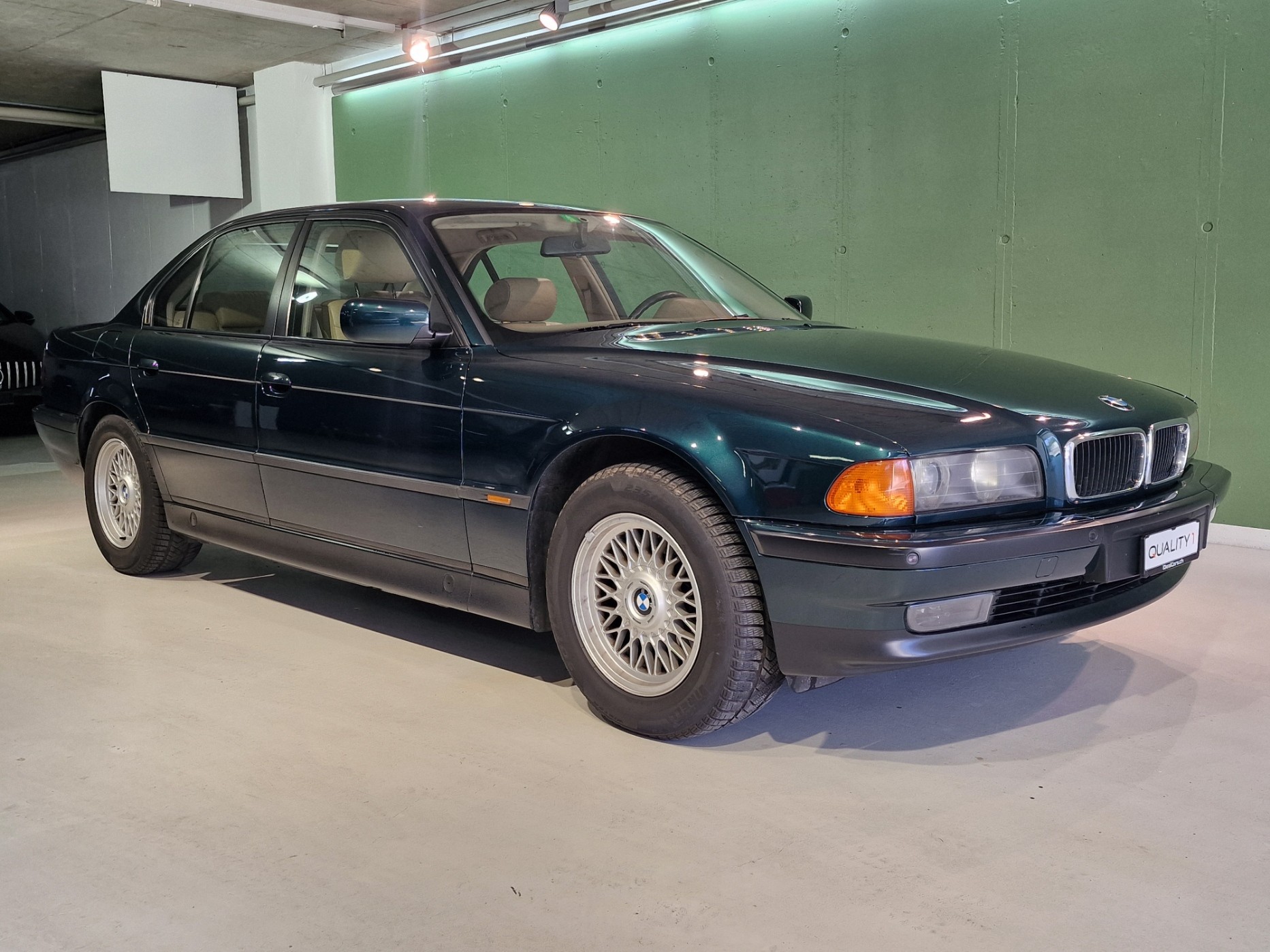BMW 728i