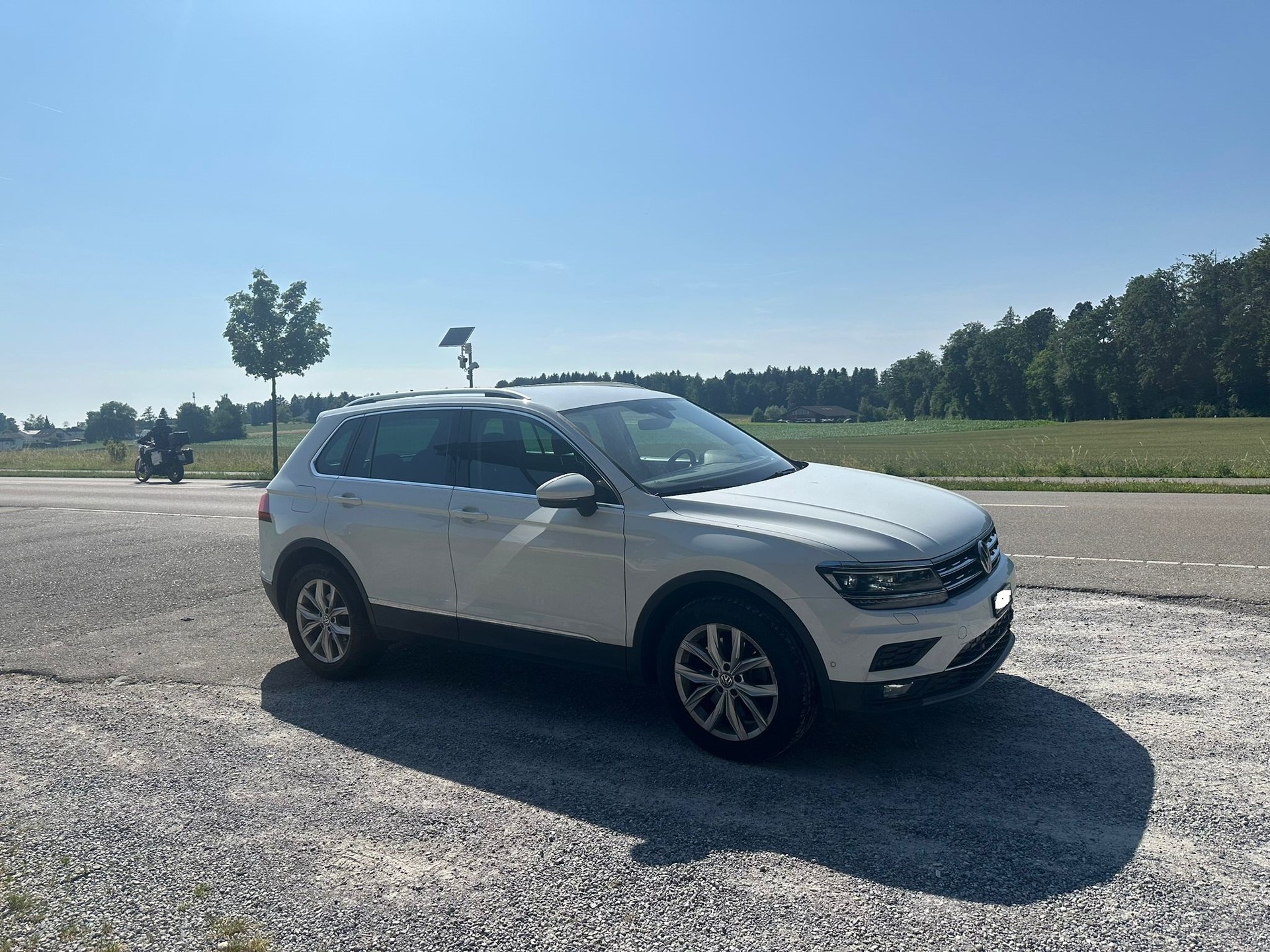 VW Tiguan 2.0TSI Comfortline 4Motion DSG-image-2