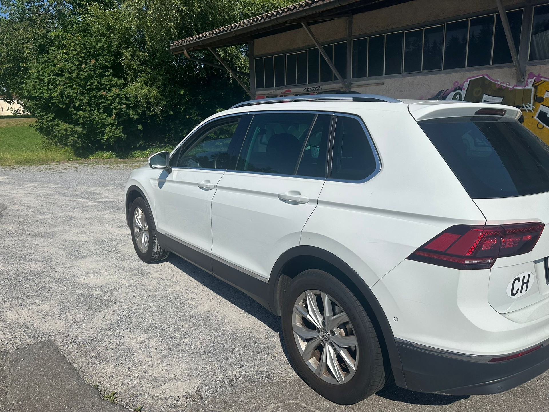 VW Tiguan 2.0TSI Comfortline 4Motion DSG-image-1