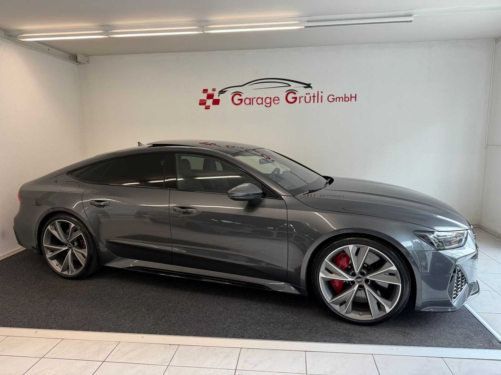 AUDI RS7 Sportback MHEV-showroom-element-1