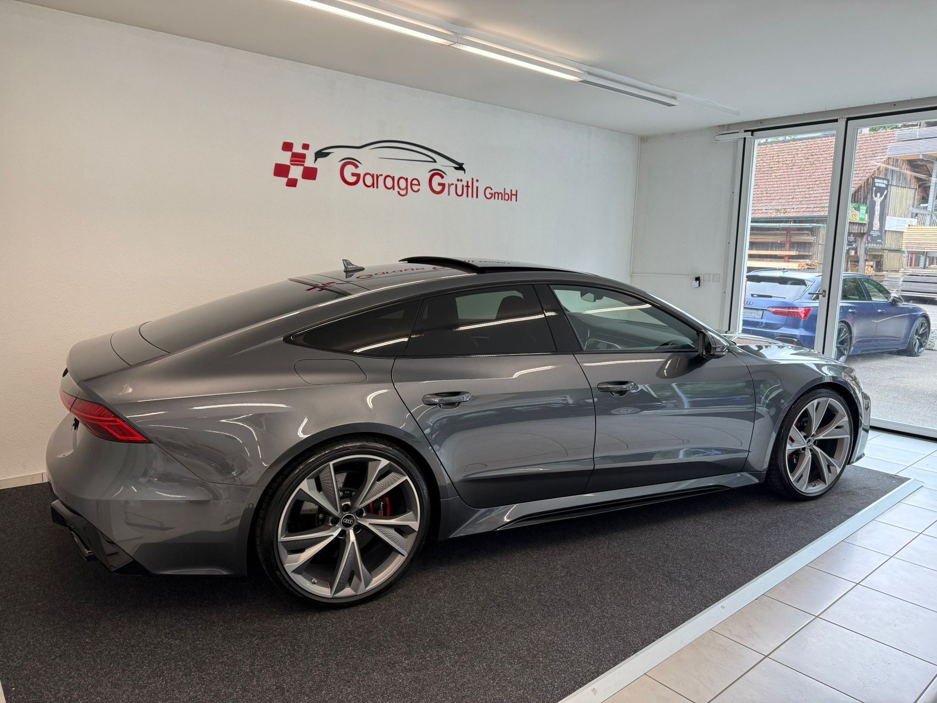 AUDI RS7 Sportback MHEV-showroom-element-2