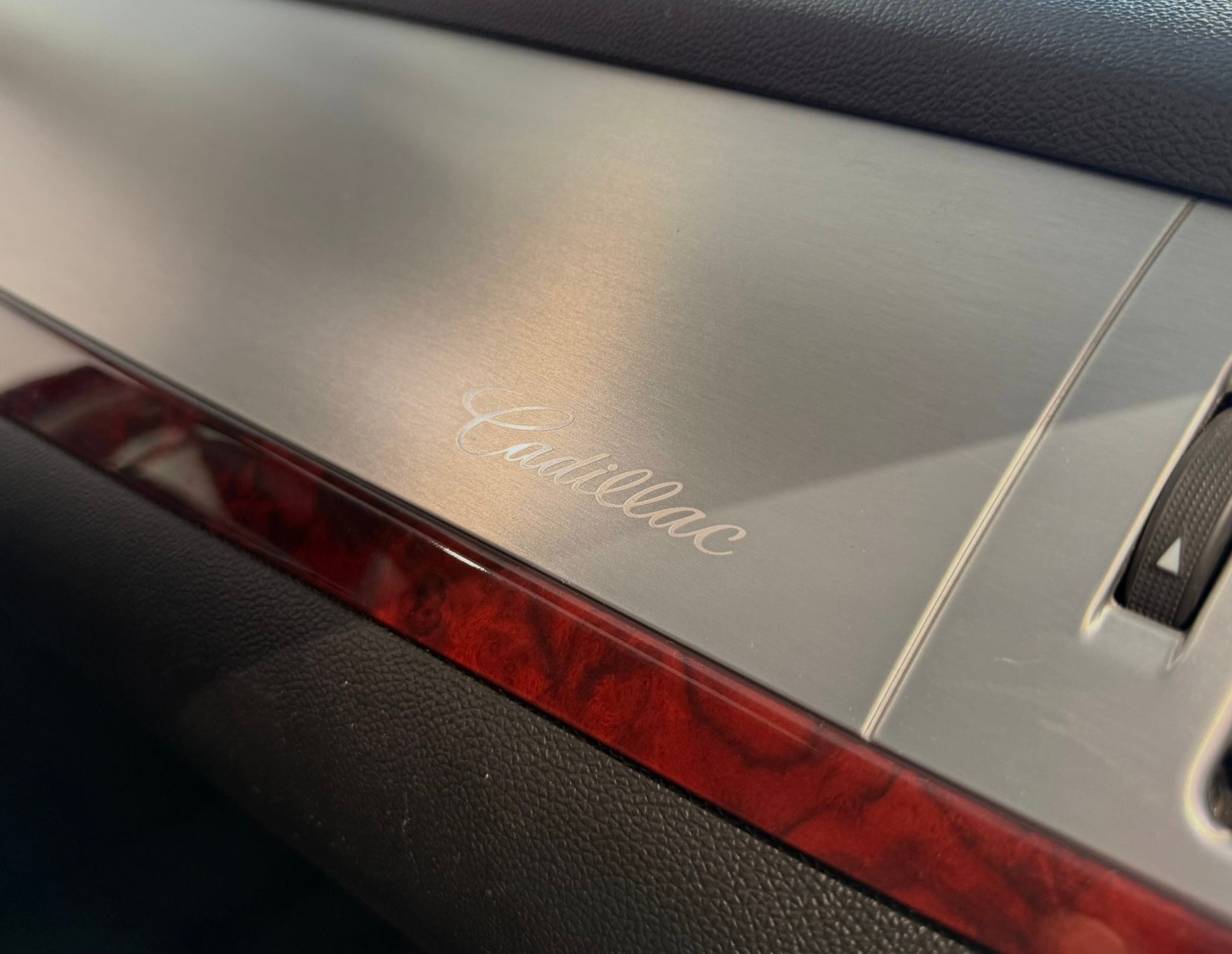 CADILLAC Escalade 6.2 Sport Luxury Pickup-image-10