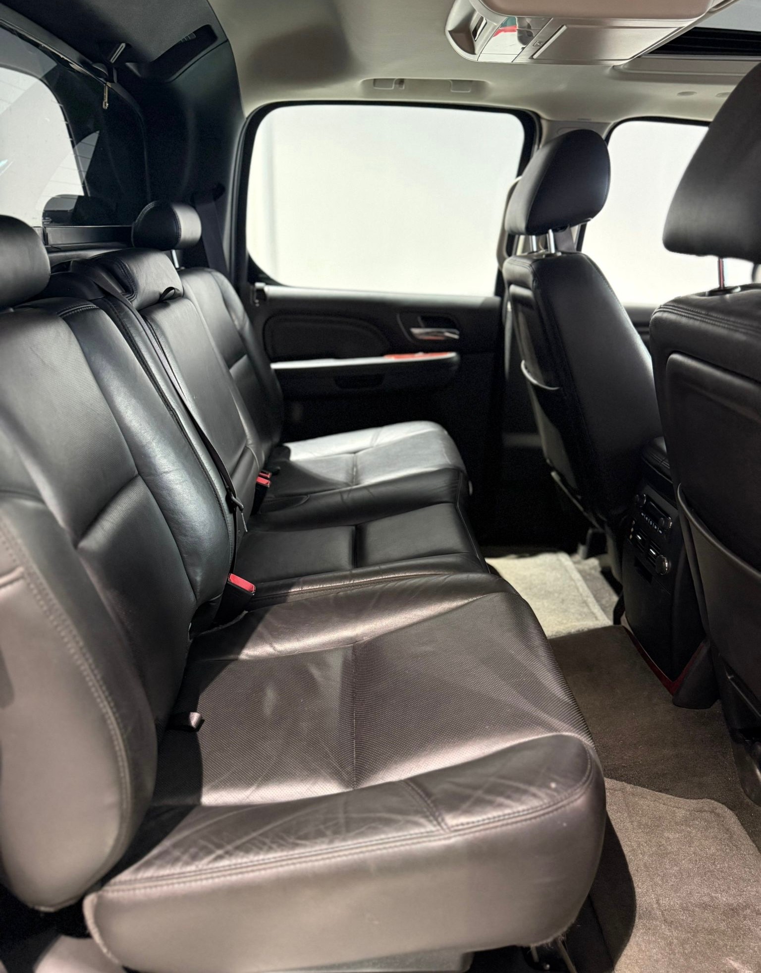 CADILLAC Escalade 6.2 Sport Luxury Pickup-image-16
