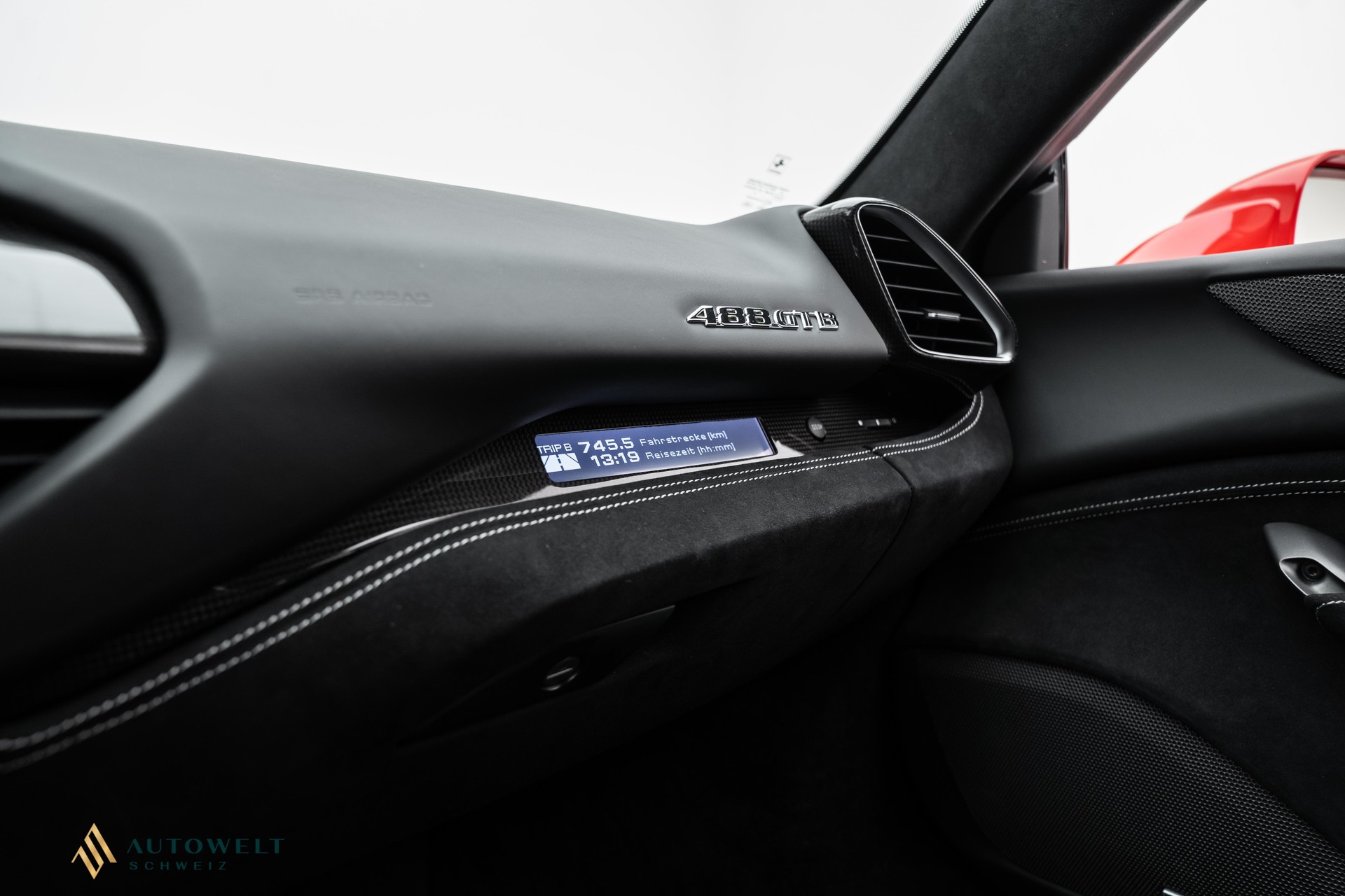 FERRARI 488 GTB 3.9 V8-image-11